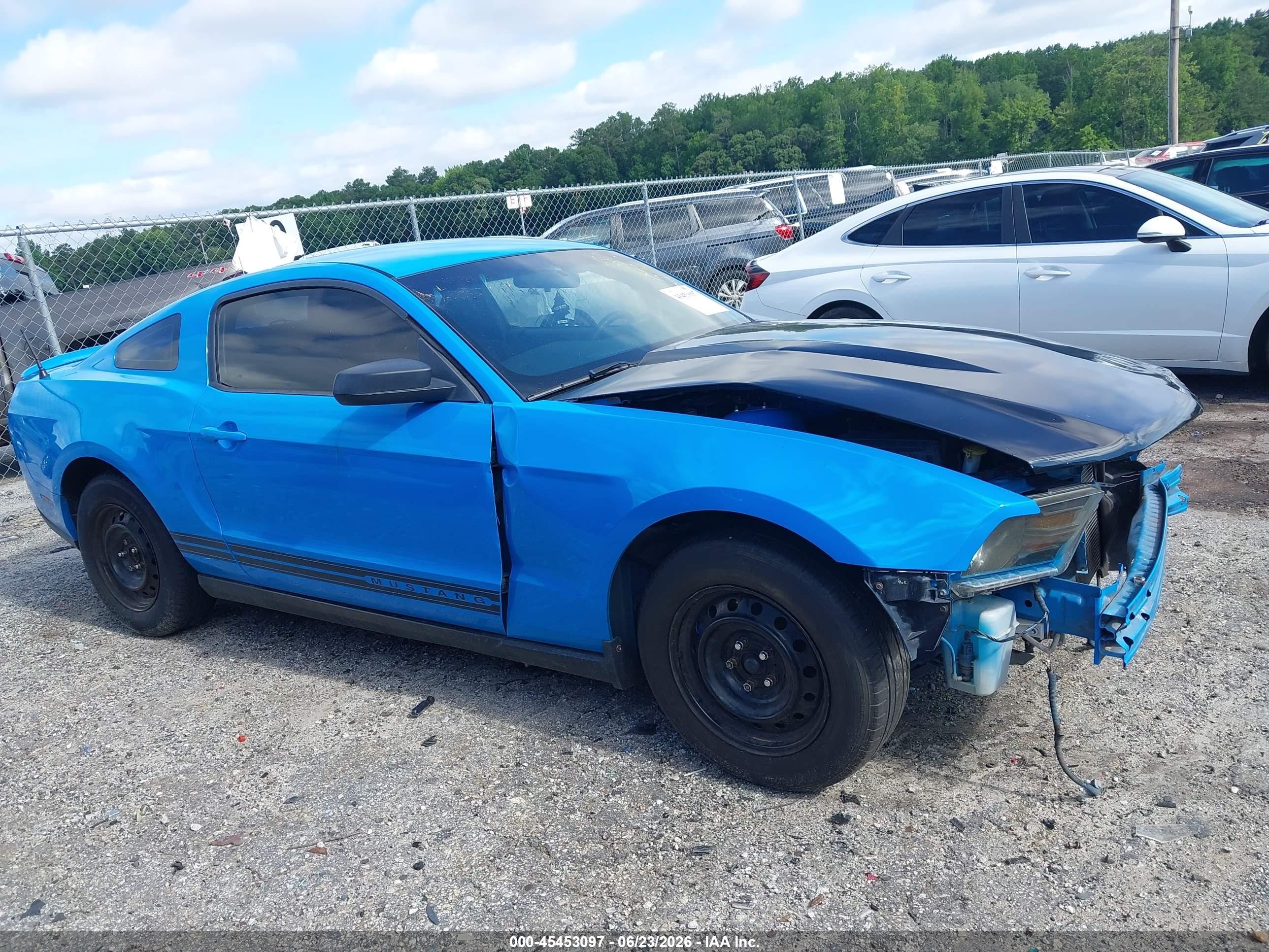 2012 Ford Mustang V6/v6 Premium Blue vin: 1ZVBP8AM7C5266317