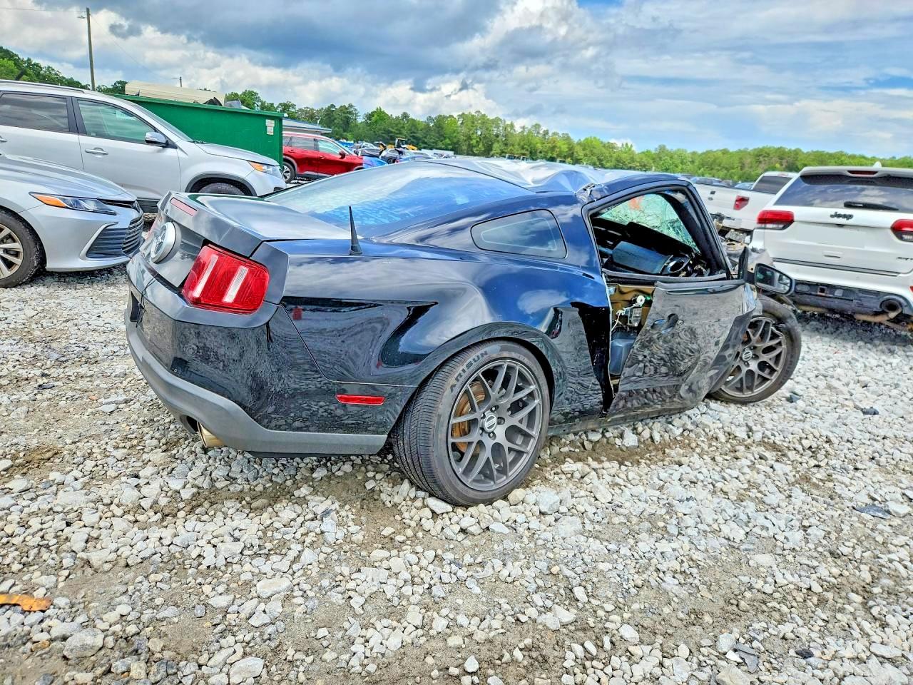 2012 Ford Mustang Черный vin: 1ZVBP8AM7C5268746