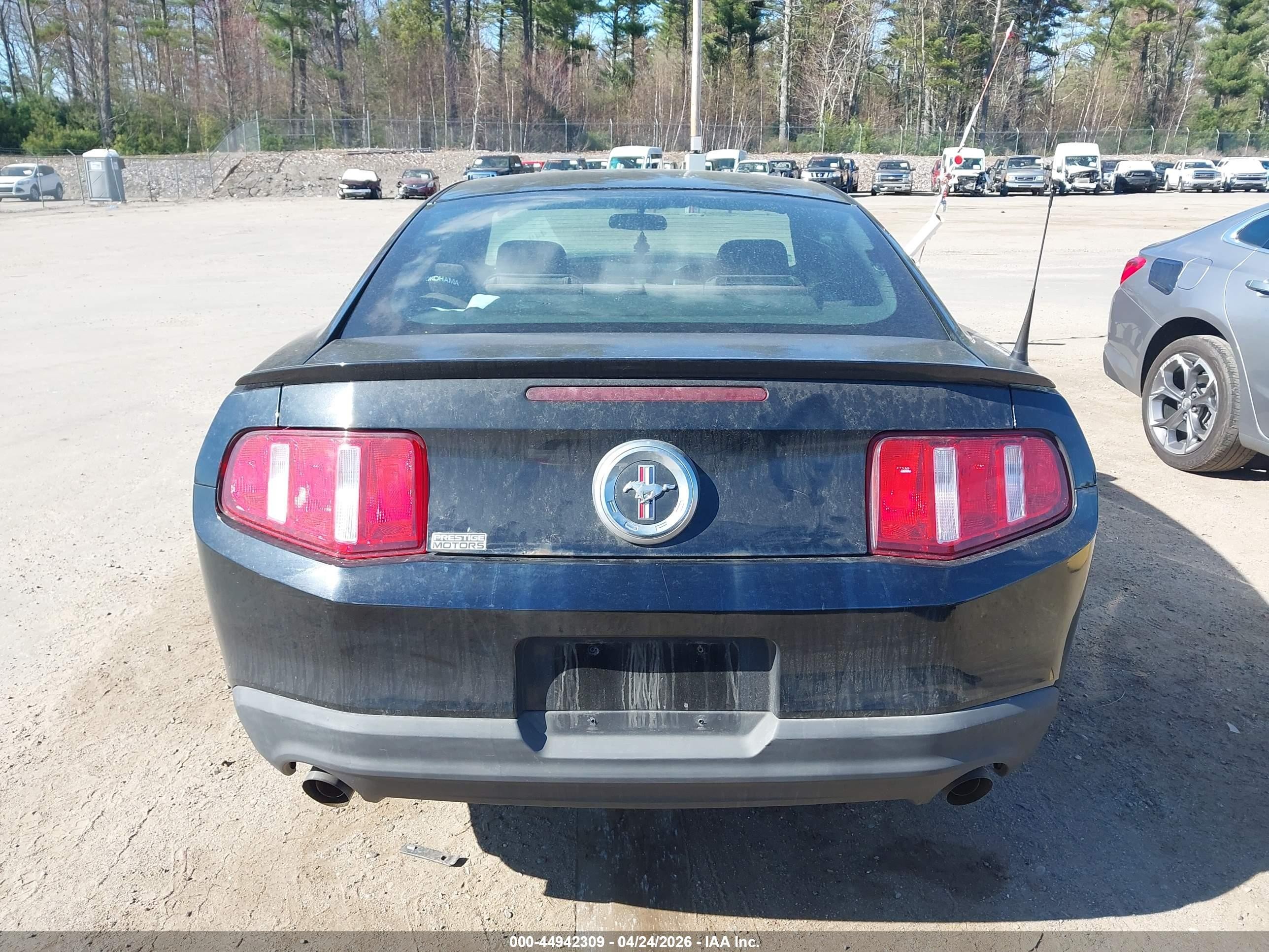2012 Ford Mustang V6 Black vin: 1ZVBP8AM7C5276720