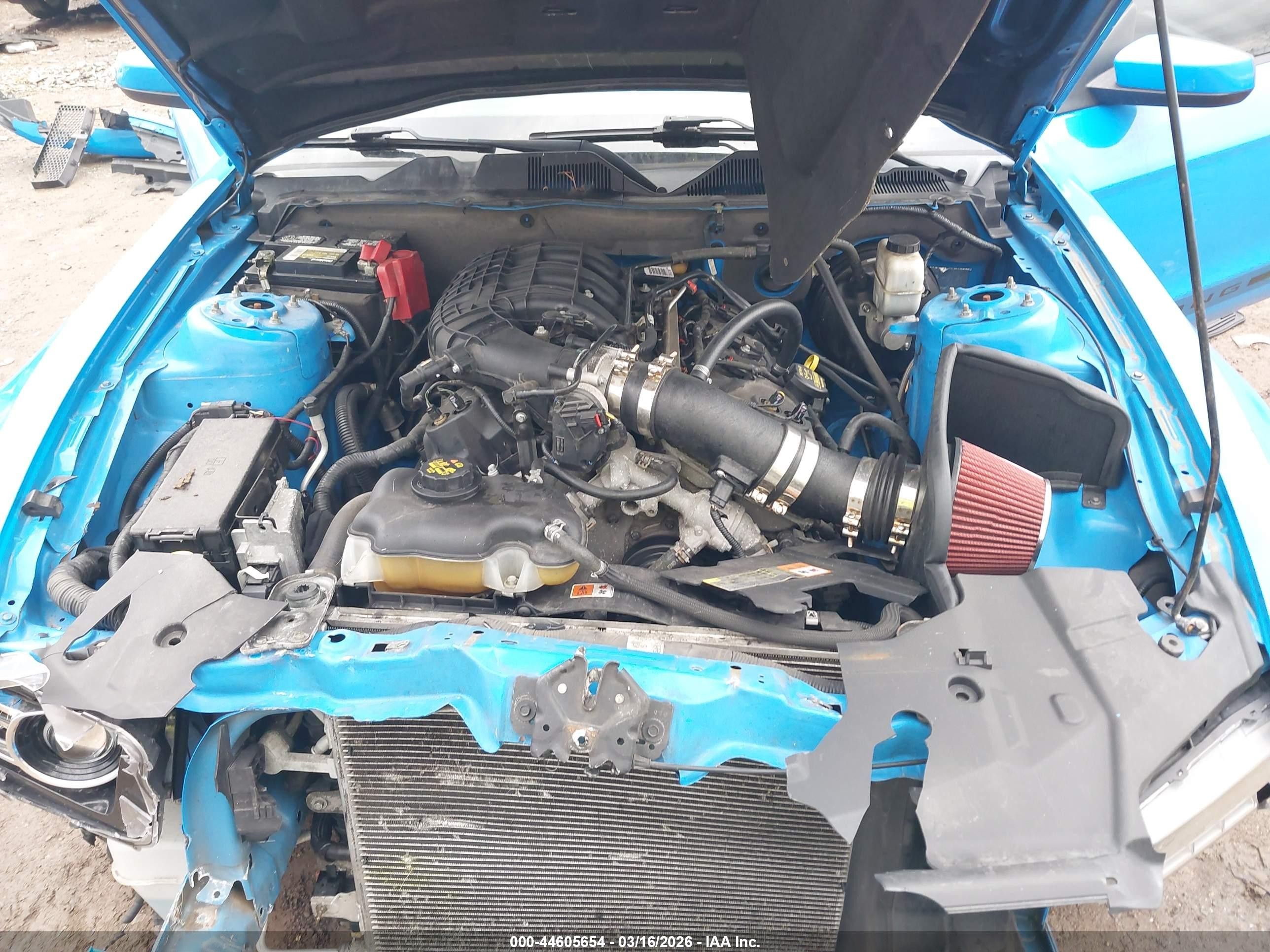 2013 Ford Mustang V6 Синий vin: 1ZVBP8AM7D5215109