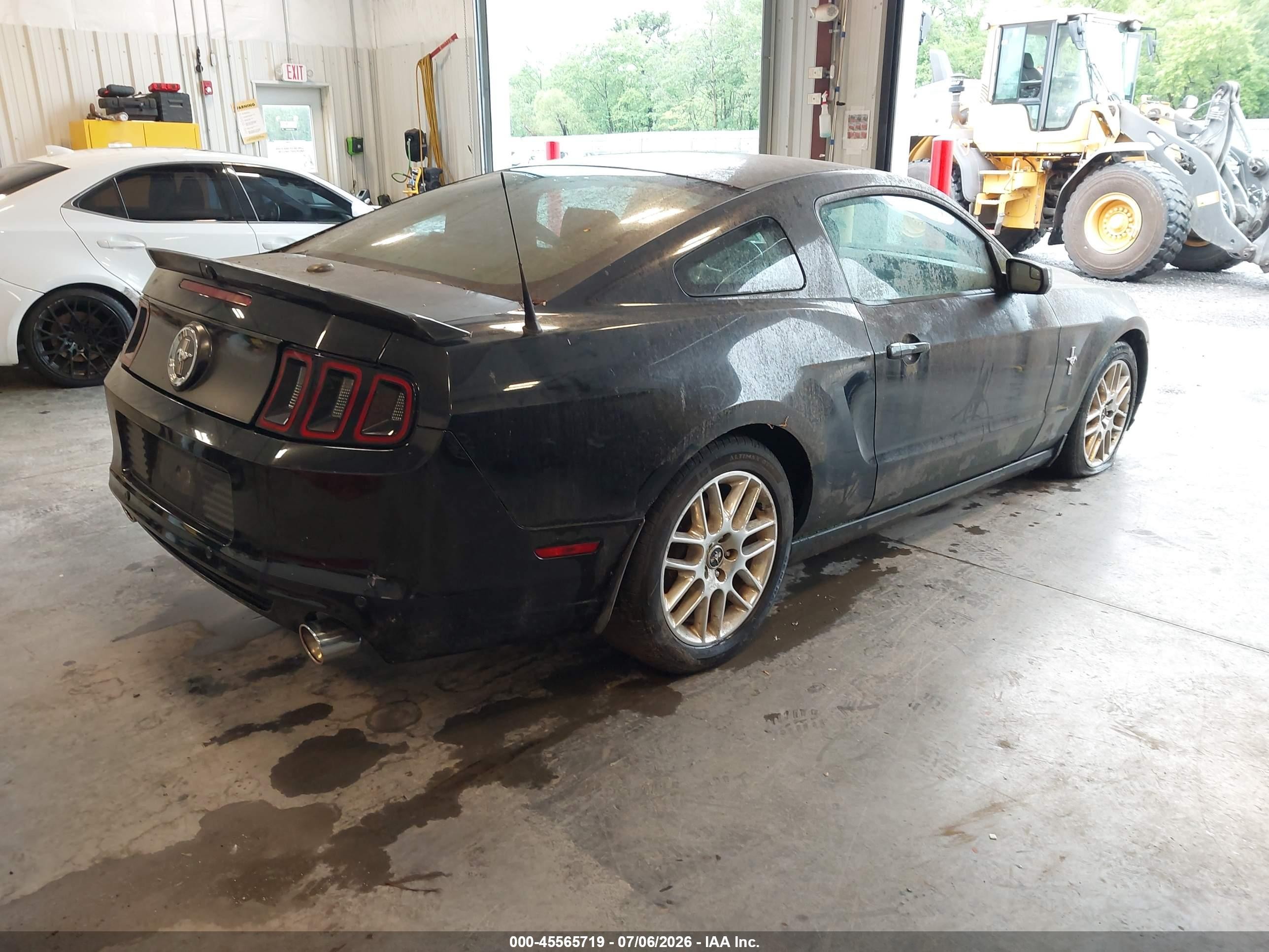 2013 Ford Mustang V6 Premium Black vin: 1ZVBP8AM7D5222920