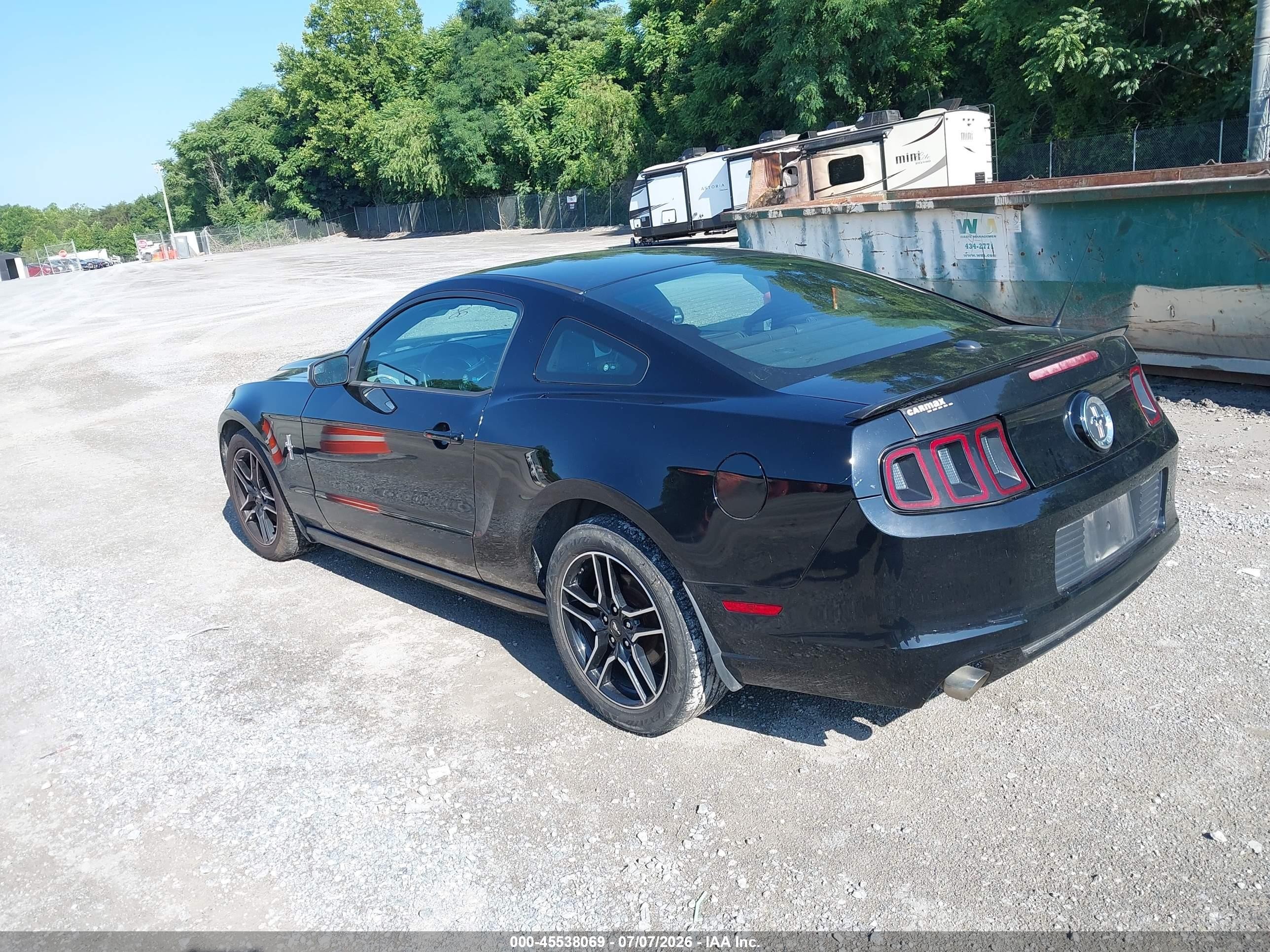 2013 Ford Mustang V6/v6 Premium Black vin: 1ZVBP8AM7D5243072