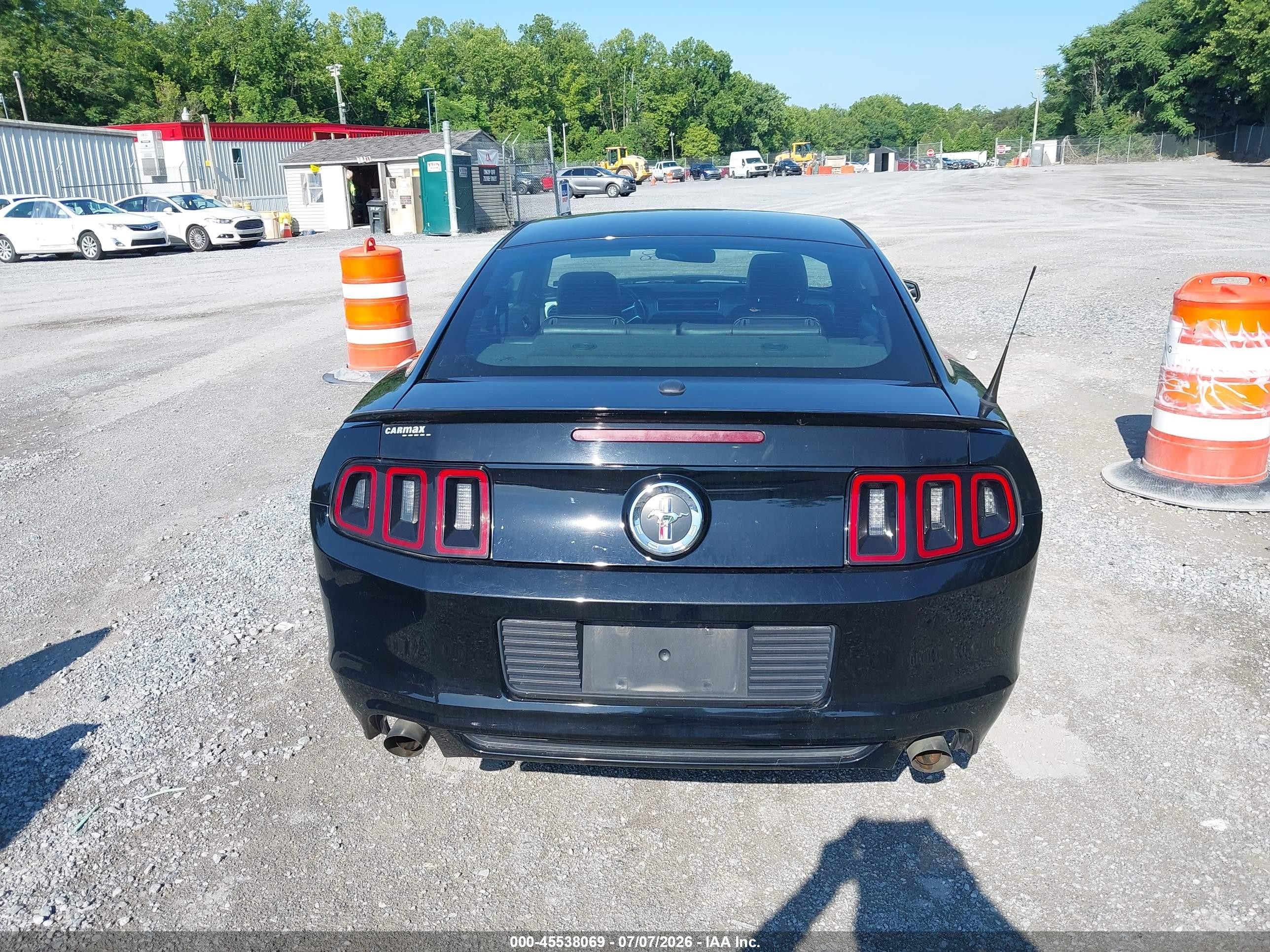 2013 Ford Mustang V6/v6 Premium Black vin: 1ZVBP8AM7D5243072