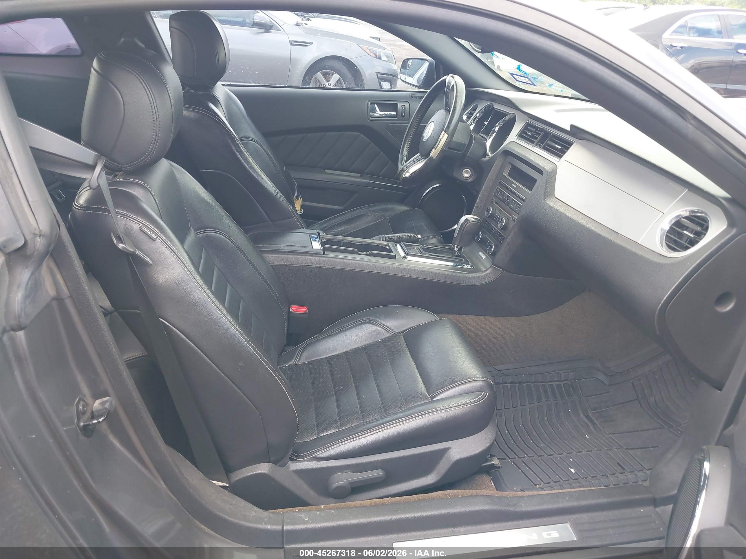 2013 Ford Mustang V6 Premium Gray vin: 1ZVBP8AM7D5283149
