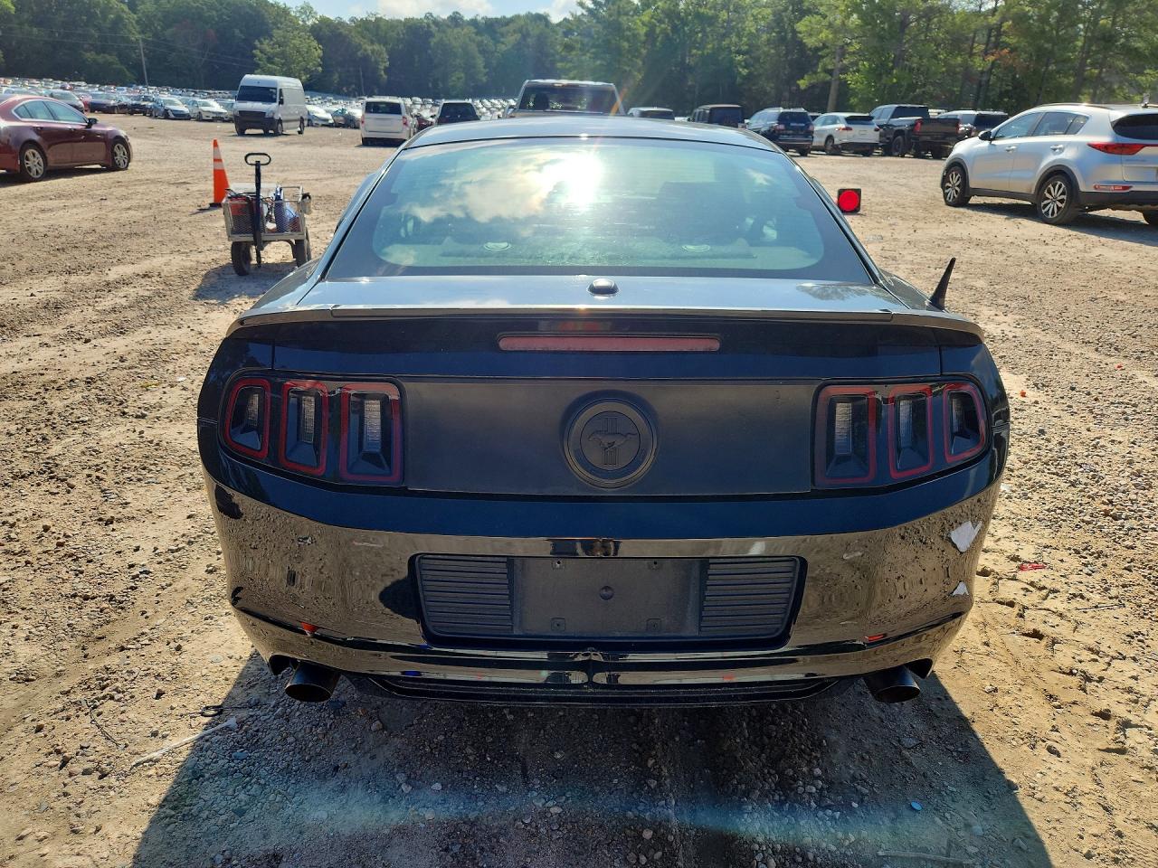 2014 Ford Mustang Черный vin: 1ZVBP8AM7E5214172