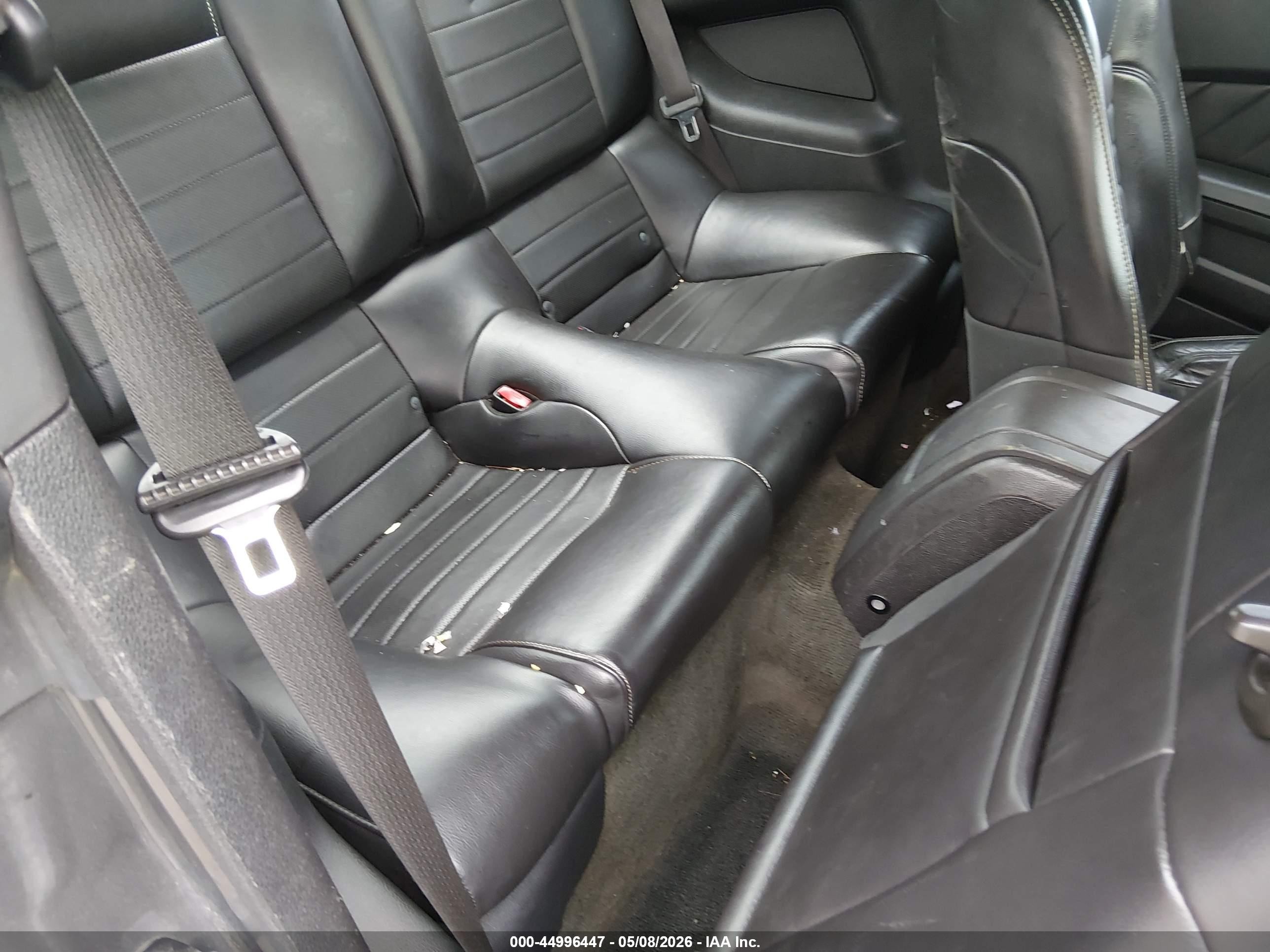 2014 Ford Mustang V6 Premium Черный vin: 1ZVBP8AM7E5218688