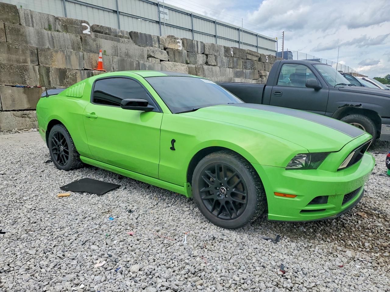 2014 Ford Mustang Green vin: 1ZVBP8AM7E5255367