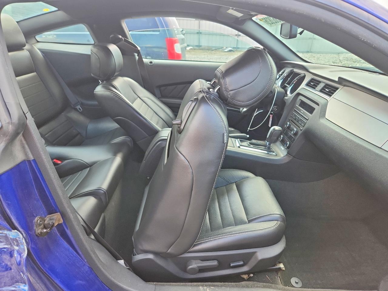 2014 Ford Mustang Blue vin: 1ZVBP8AM7E5280592