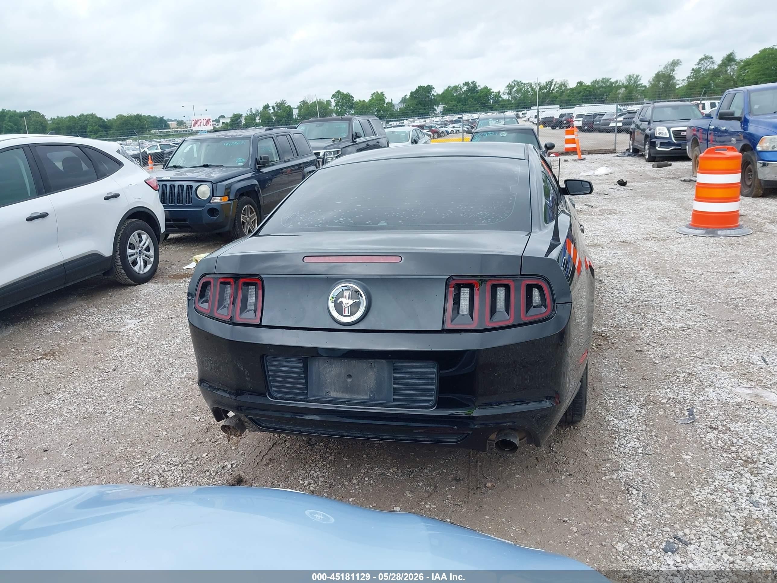 2014 Ford Mustang V6 Black vin: 1ZVBP8AM7E5281001