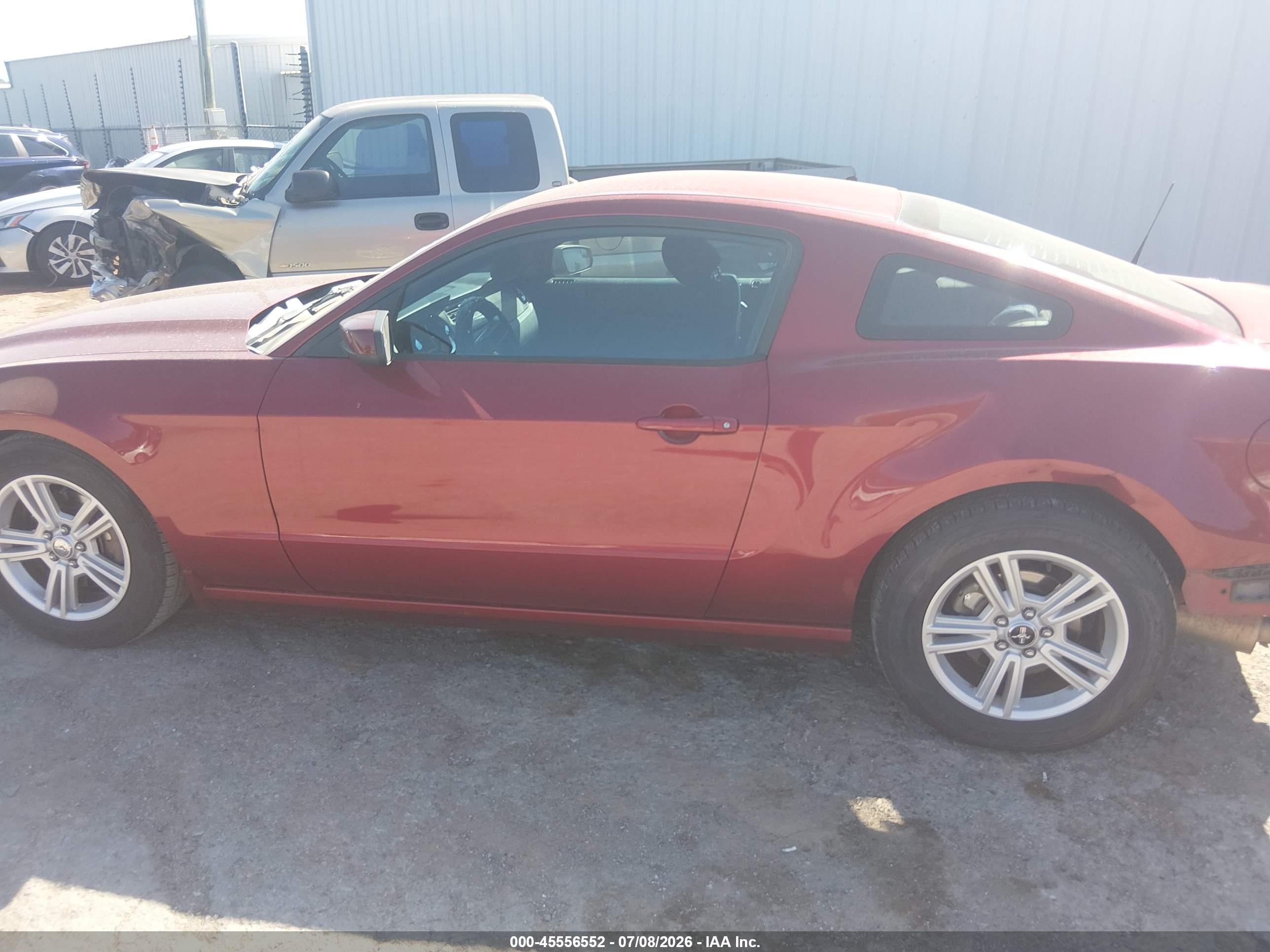 2014 Ford Mustang V6/v6 Premium Red vin: 1ZVBP8AM7E5284495