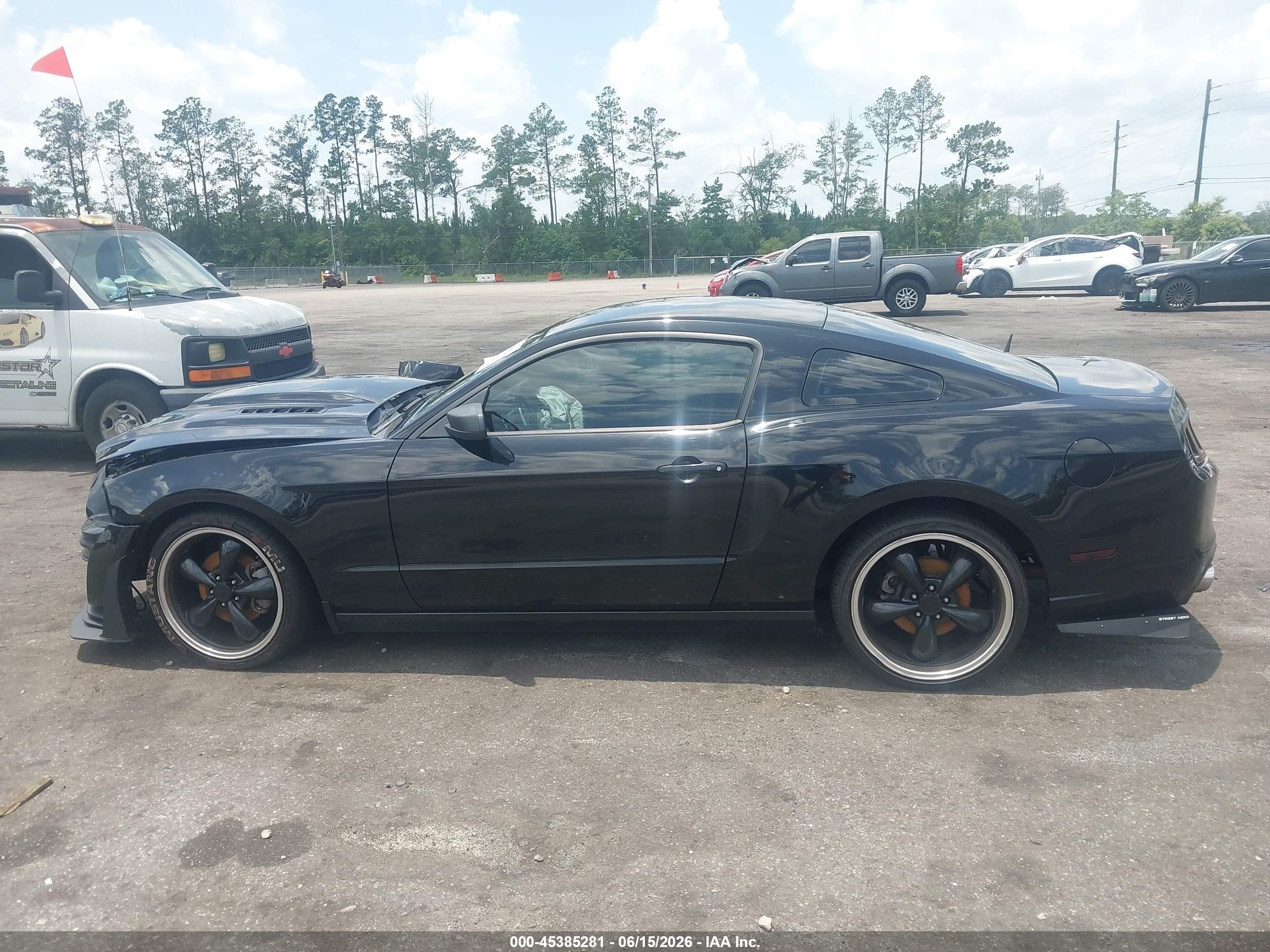 2014 Ford Mustang   Black vin: 1ZVBP8AM7E5290149