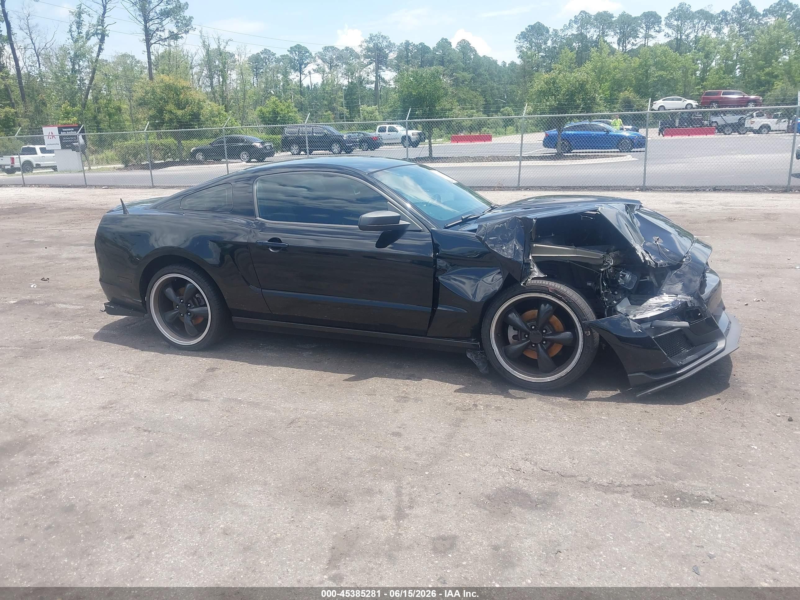 2014 Ford Mustang   Black vin: 1ZVBP8AM7E5290149