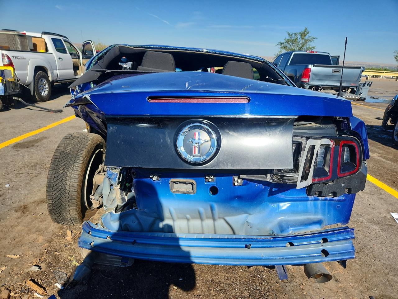 2014 Ford Mustang Blue vin: 1ZVBP8AM7E5294671