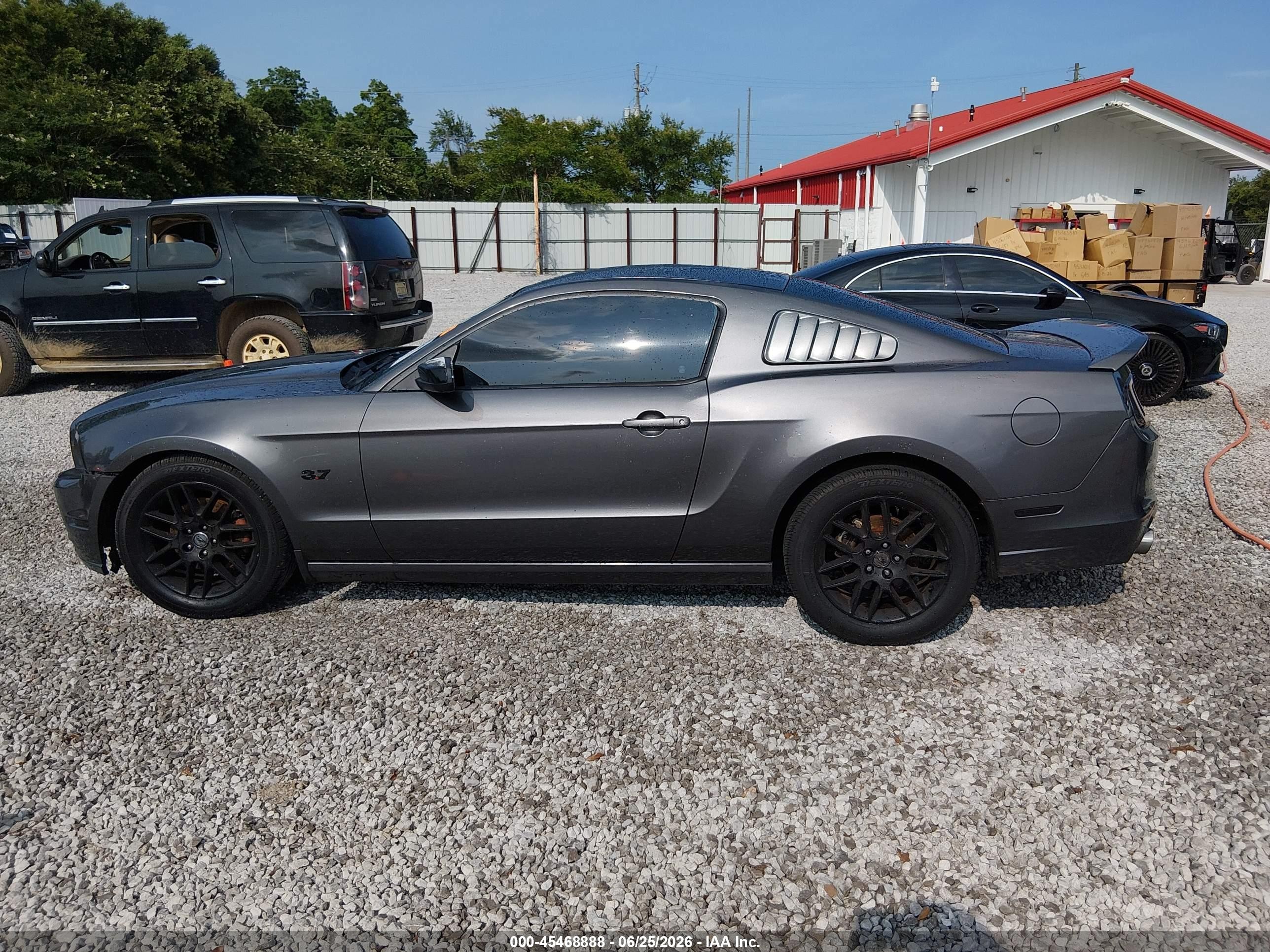 2014 Ford Mustang V6 Gray vin: 1ZVBP8AM7E5303370