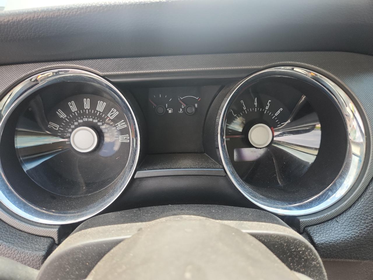 2011 Ford Mustang Silver vin: 1ZVBP8AM8B5103898