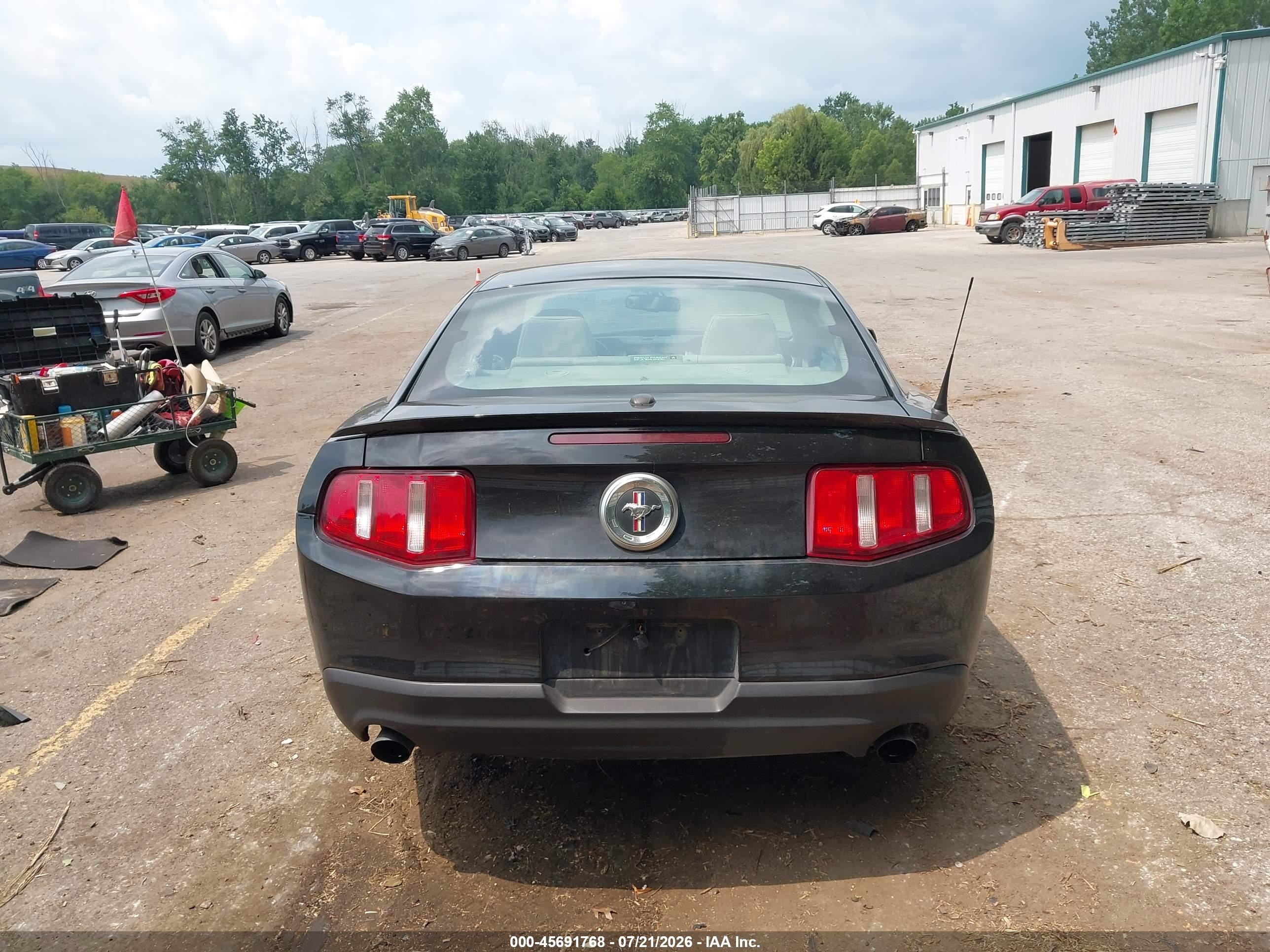 2011 Ford Mustang V6 Premium Black vin: 1ZVBP8AM8B5143673