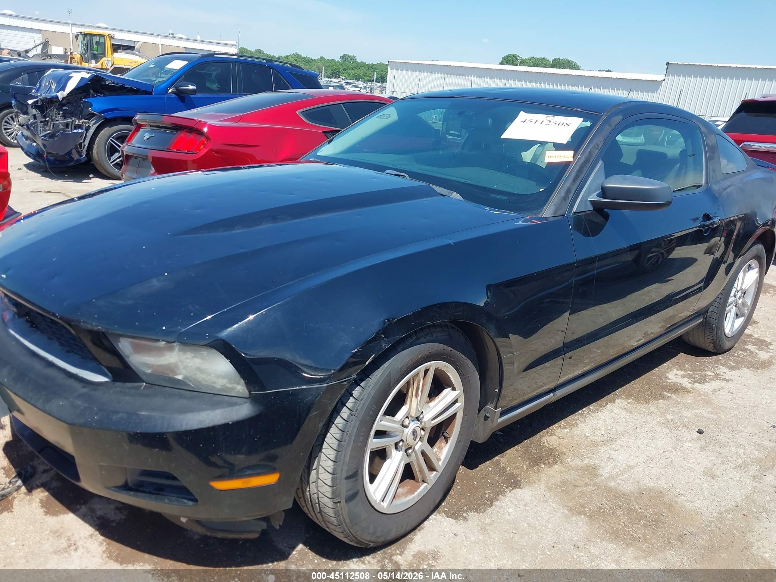 2011 Ford Mustang V6 Black vin: 1ZVBP8AM8B5153541