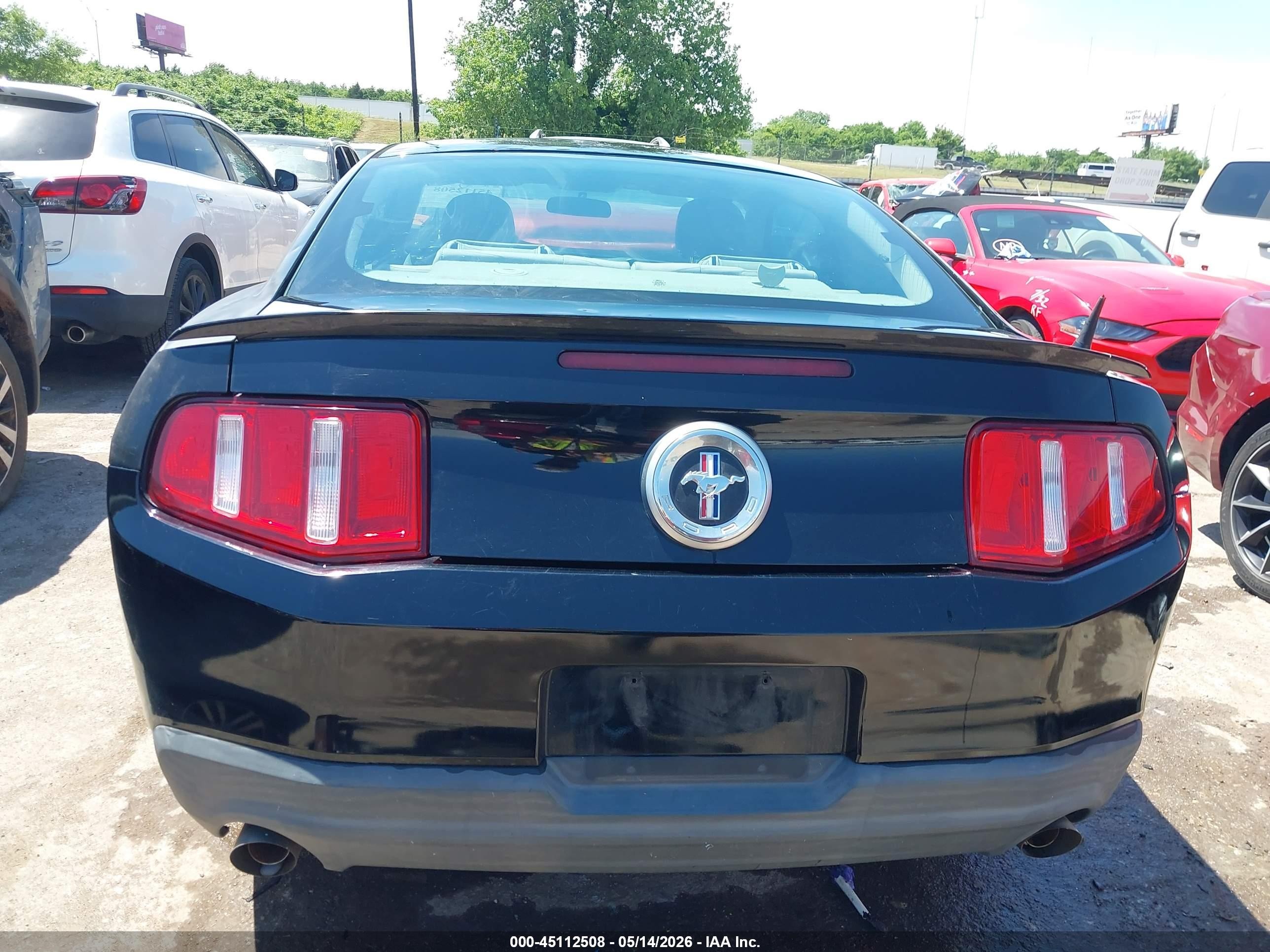 2011 Ford Mustang V6 Black vin: 1ZVBP8AM8B5153541