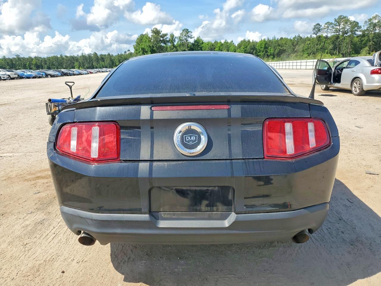 2011 Ford Mustang Черный vin: 1ZVBP8AM8B5167987