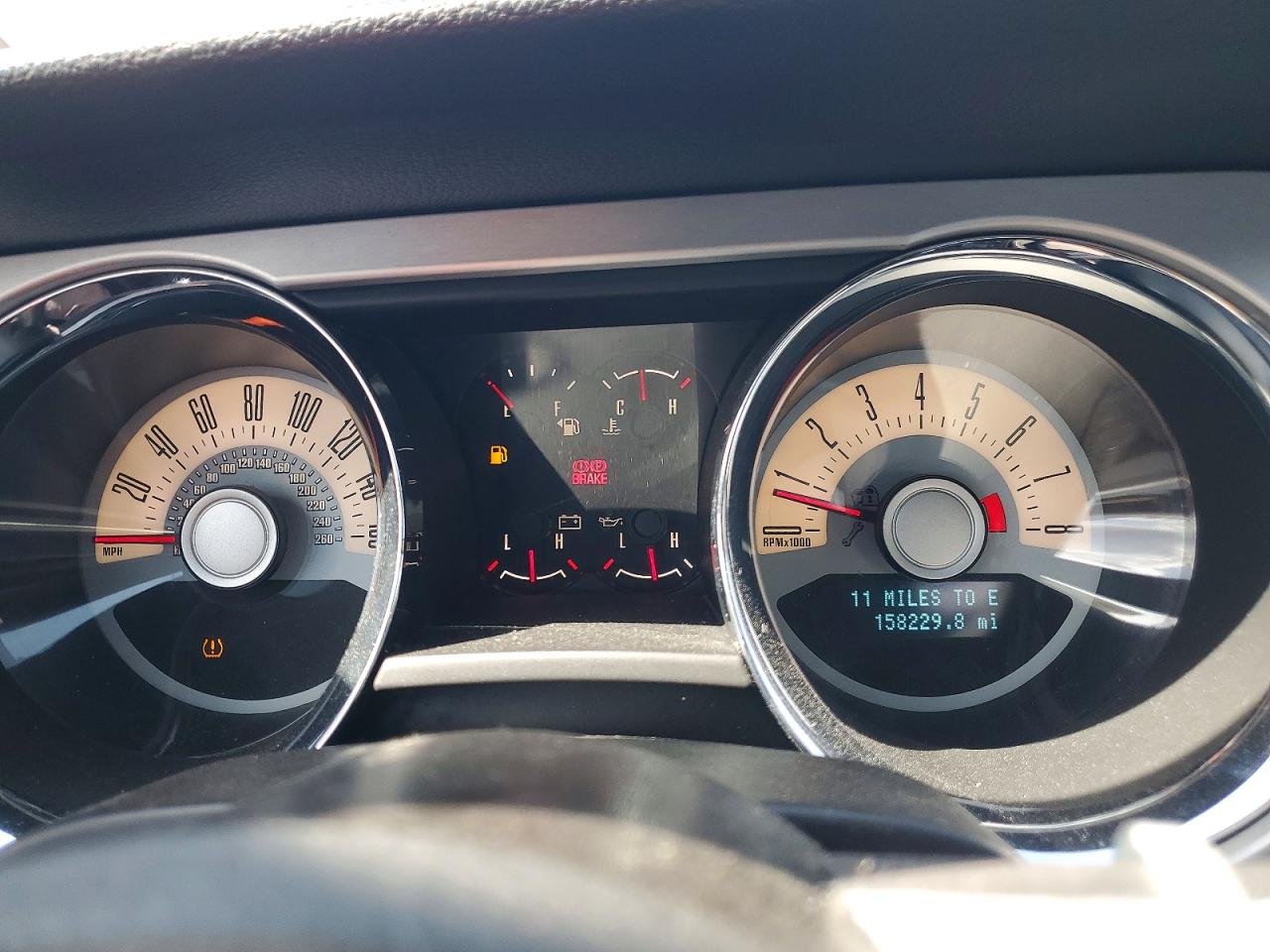 2011 Ford Mustang Черный vin: 1ZVBP8AM8B5167987