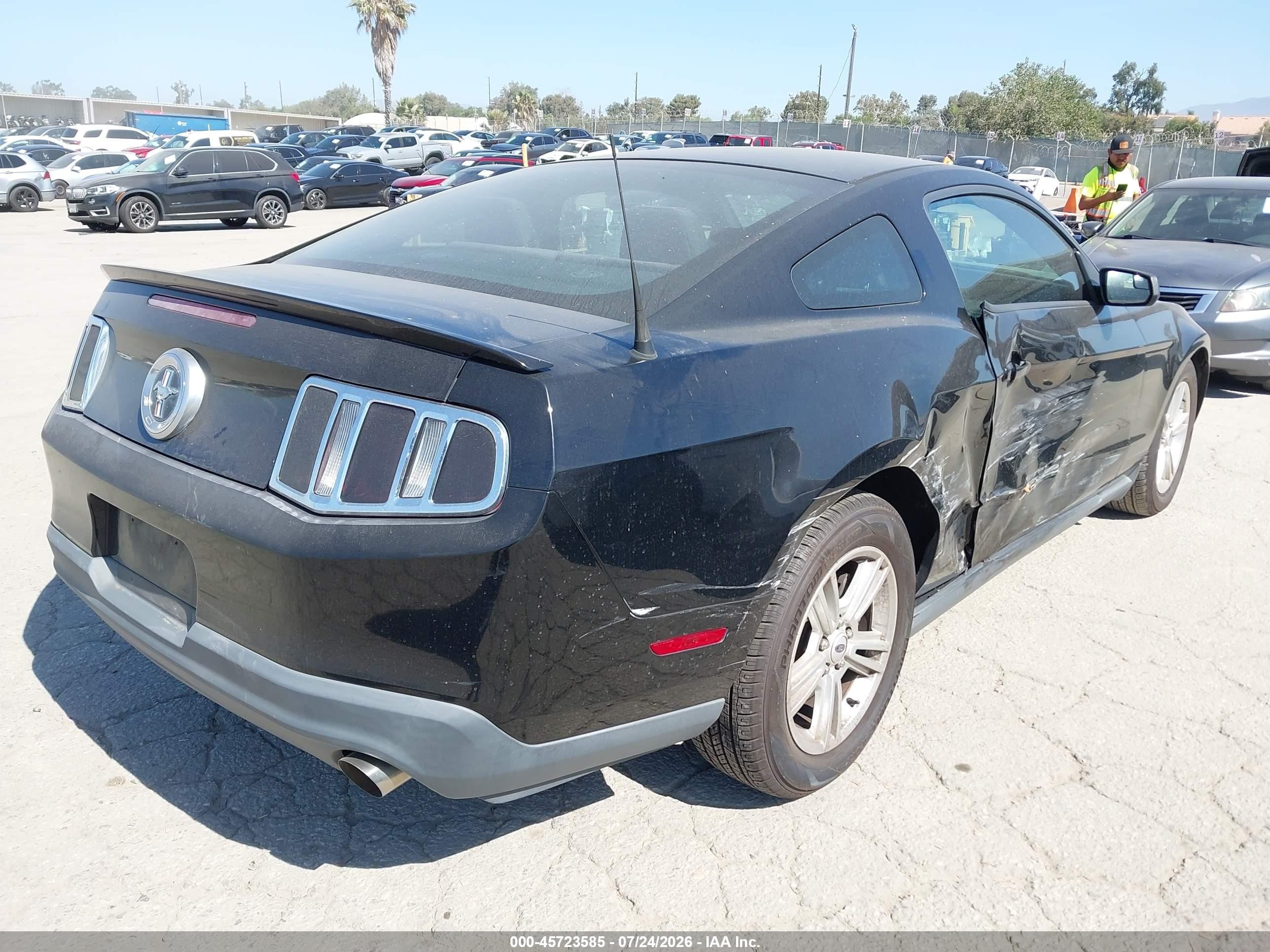 2012 Ford Mustang V6 Черный vin: 1ZVBP8AM8C5245654