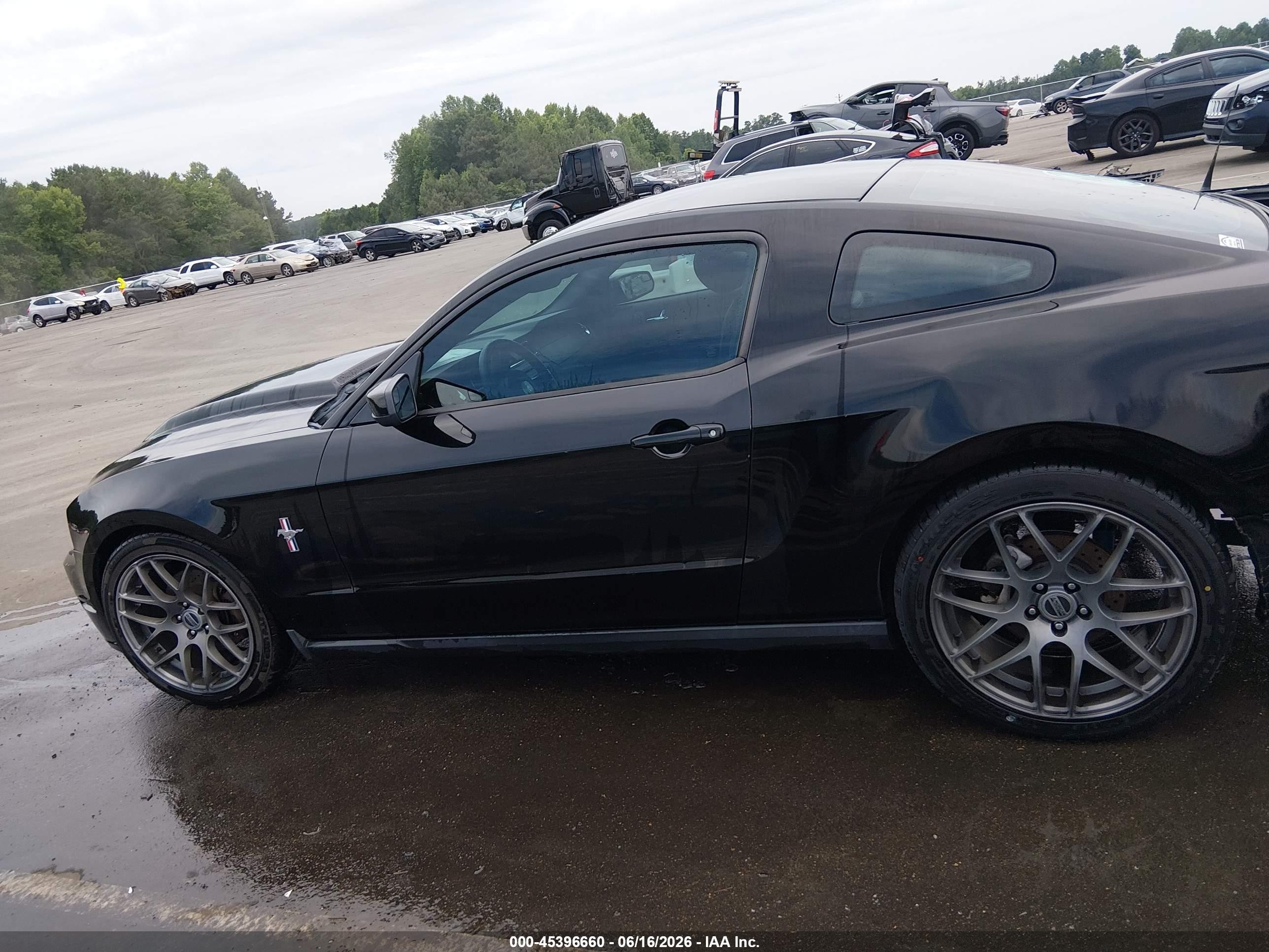 2012 Ford Mustang V6 Premium Black vin: 1ZVBP8AM8C5246691