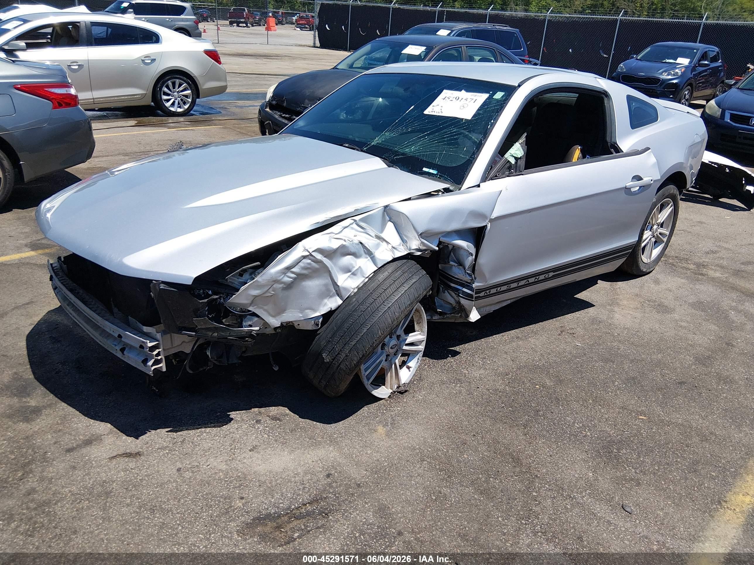 2012 Ford Mustang V6 Gray vin: 1ZVBP8AM8C5258324
