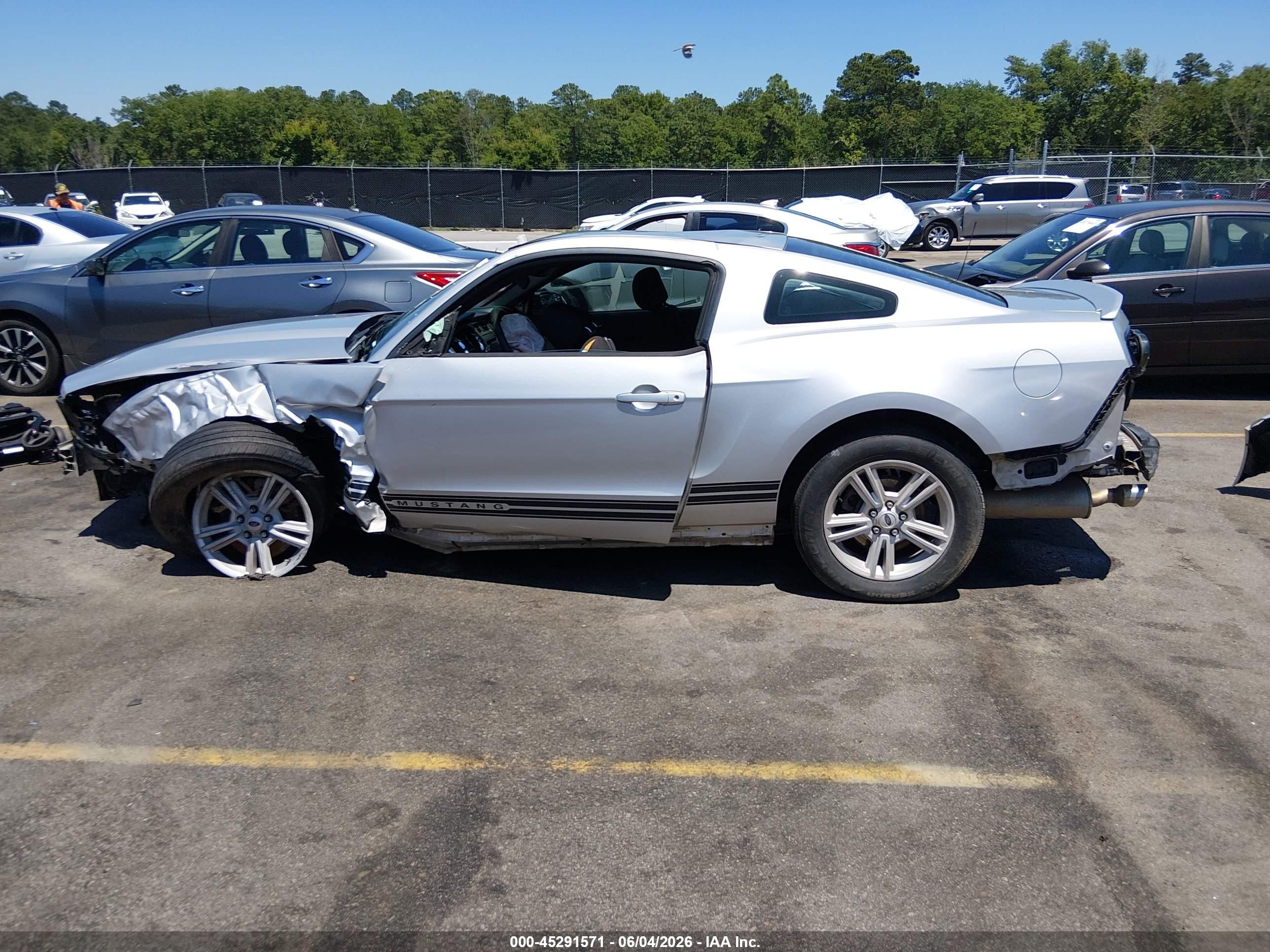2012 Ford Mustang V6 Gray vin: 1ZVBP8AM8C5258324