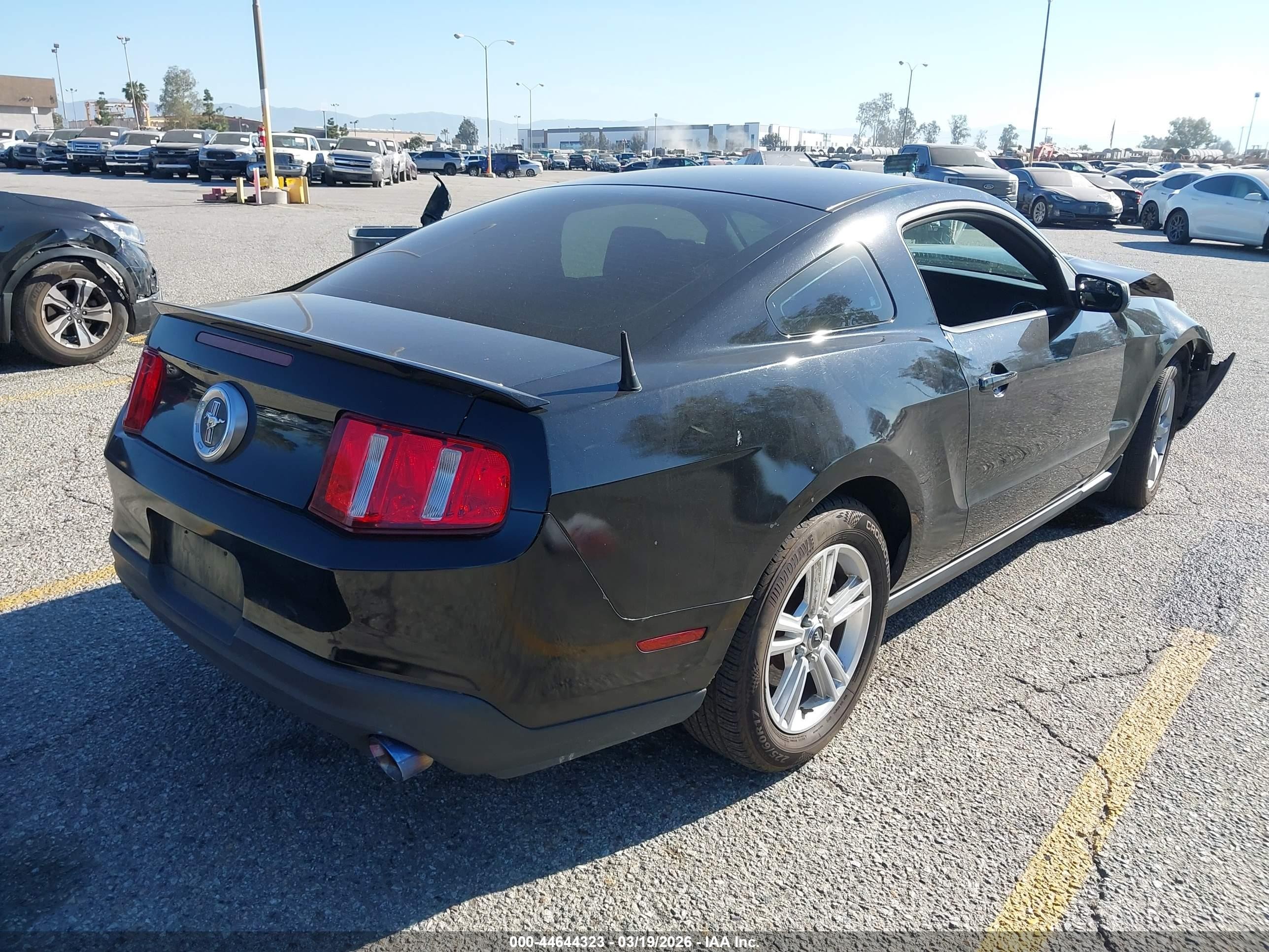 2012 Ford Mustang V6 Black vin: 1ZVBP8AM8C5287466