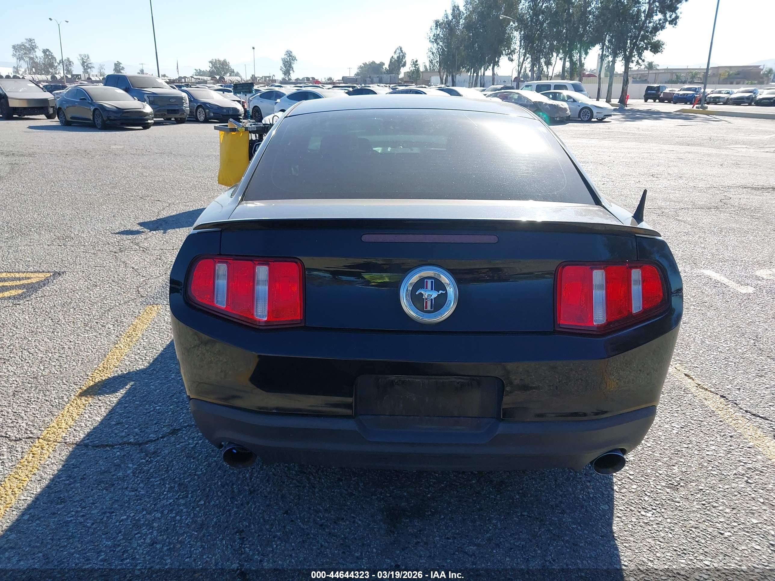 2012 Ford Mustang V6 Black vin: 1ZVBP8AM8C5287466