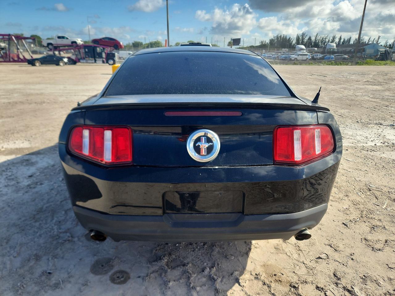 2012 Ford Mustang Black vin: 1ZVBP8AM8C5287998