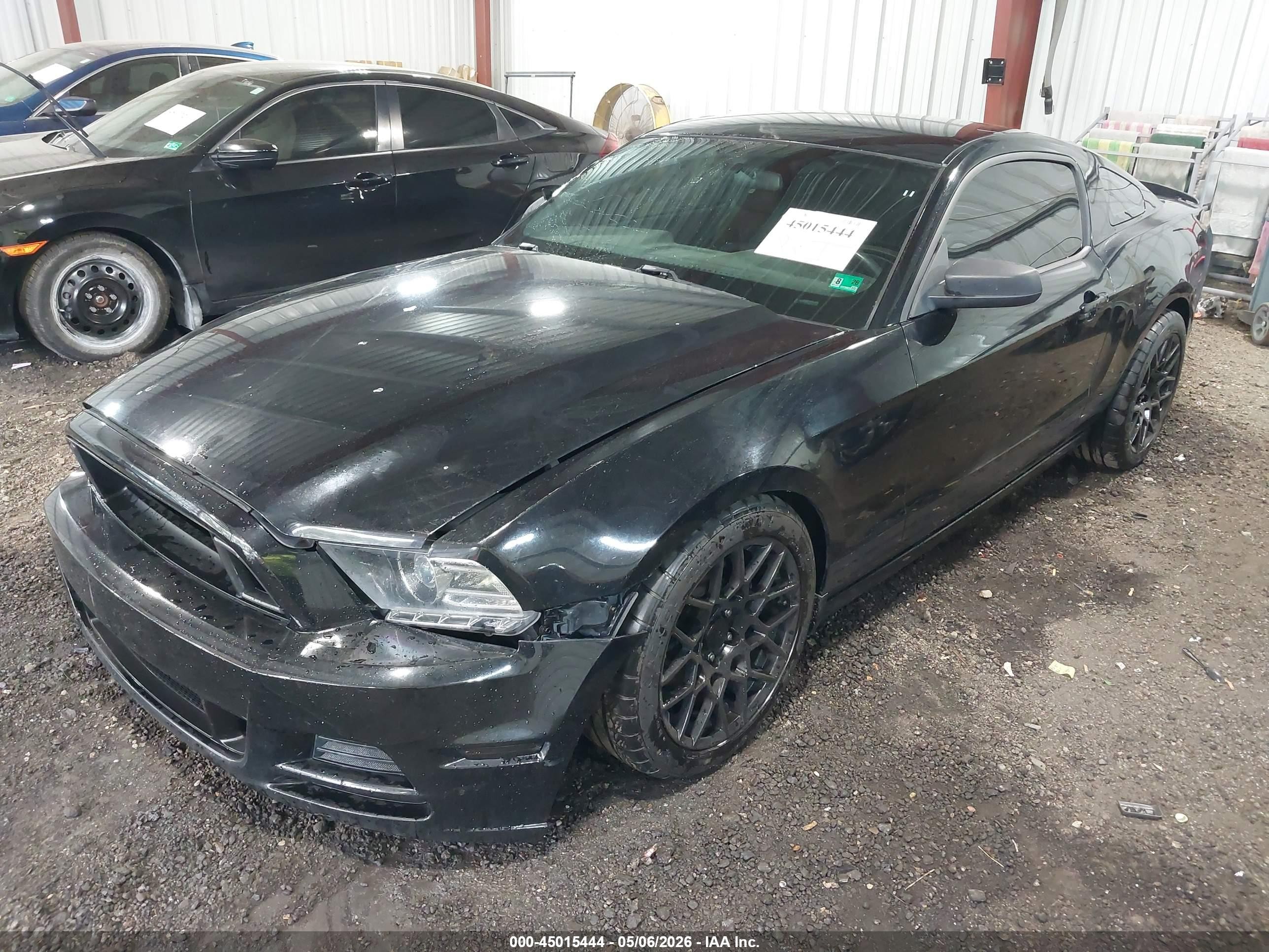 2013 Ford Mustang V6 Black vin: 1ZVBP8AM8D5205849