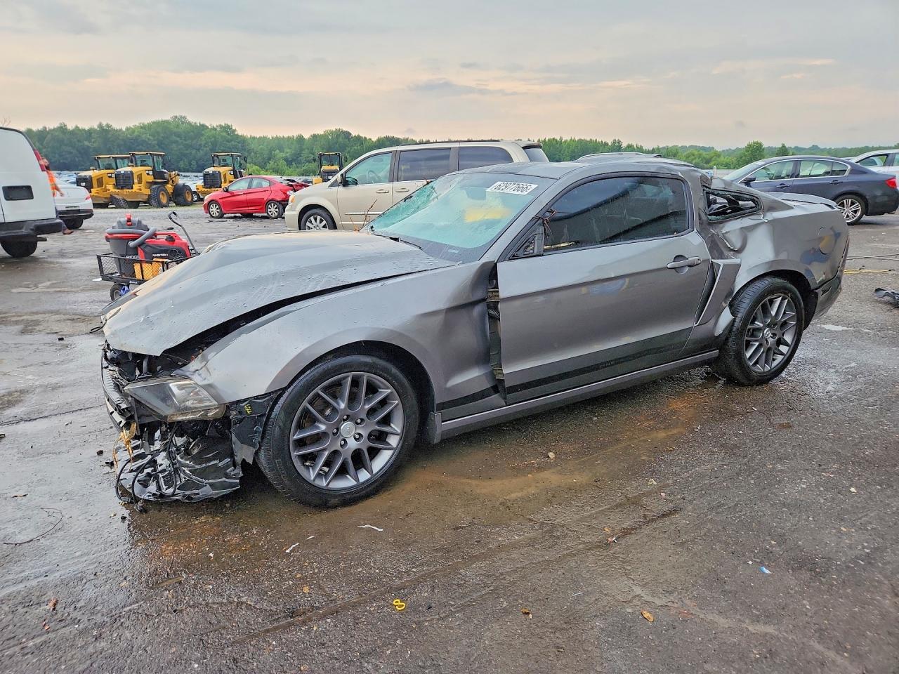 2013 Ford Mustang Серый vin: 1ZVBP8AM8D5244344