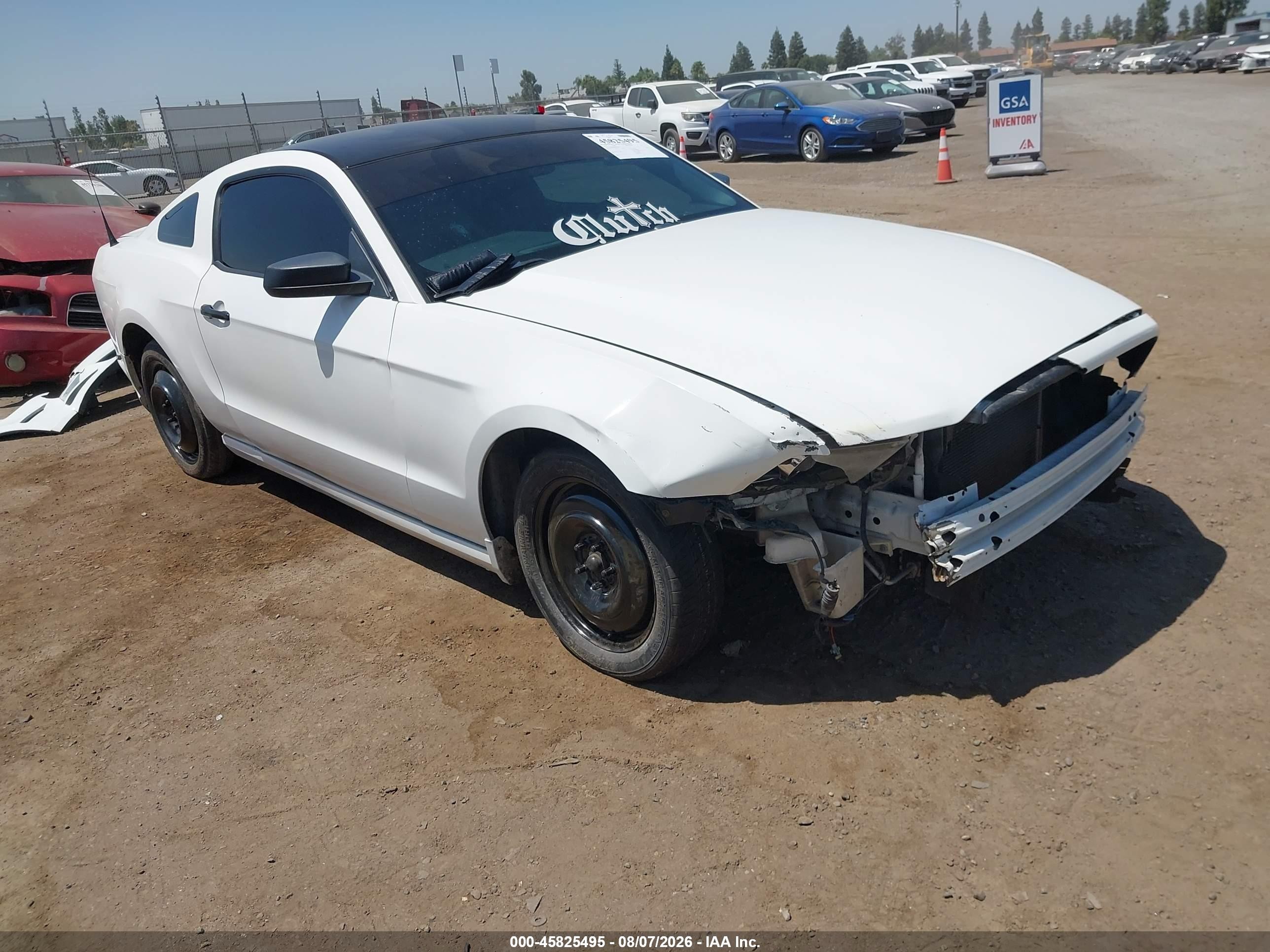 2013 Ford Mustang V6 White vin: 1ZVBP8AM8D5246563