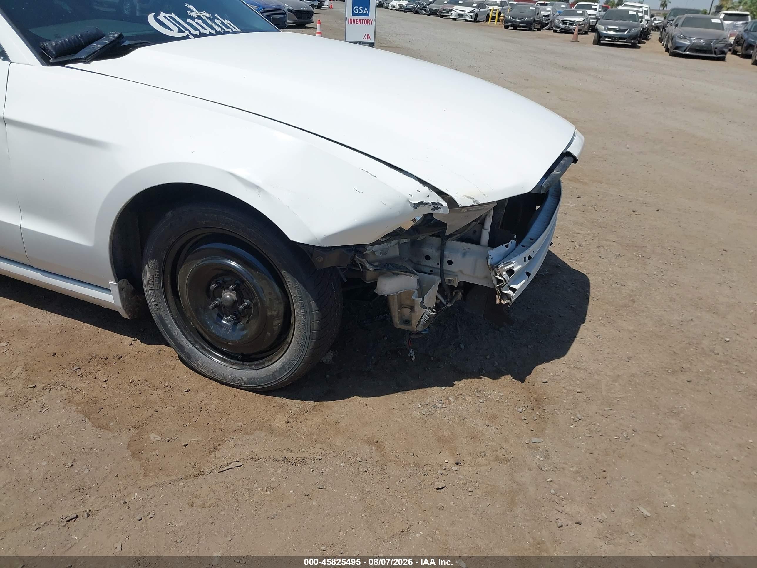 2013 Ford Mustang V6 White vin: 1ZVBP8AM8D5246563