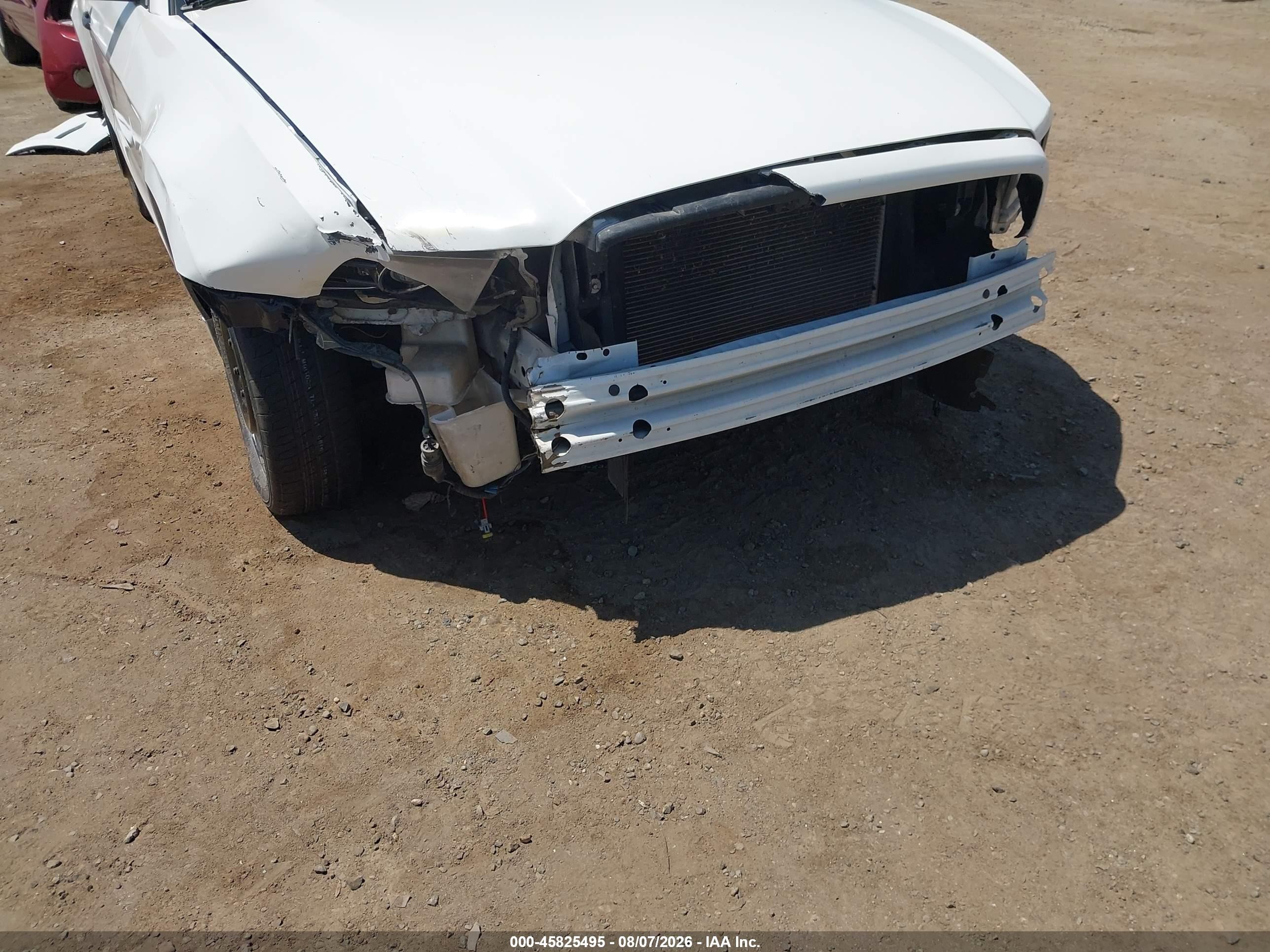 2013 Ford Mustang V6 White vin: 1ZVBP8AM8D5246563