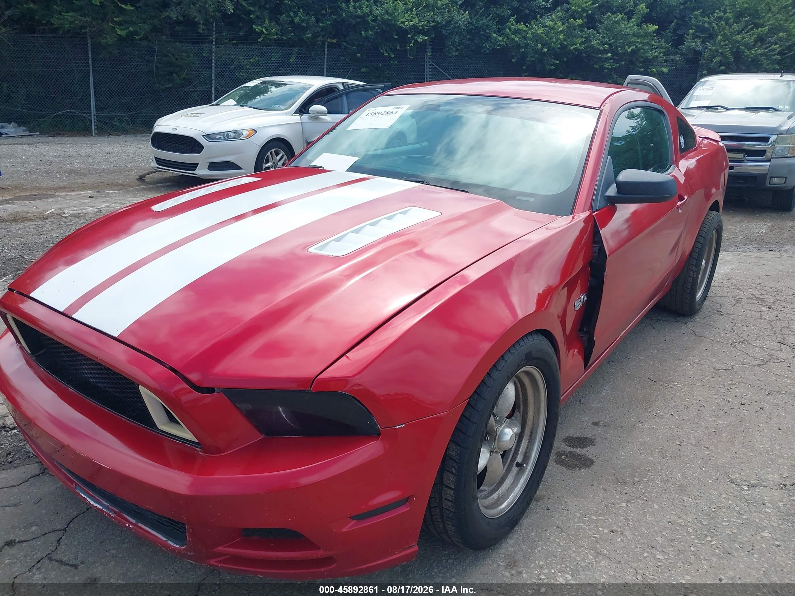 2013 Ford Mustang V6 Red vin: 1ZVBP8AM8D5269406