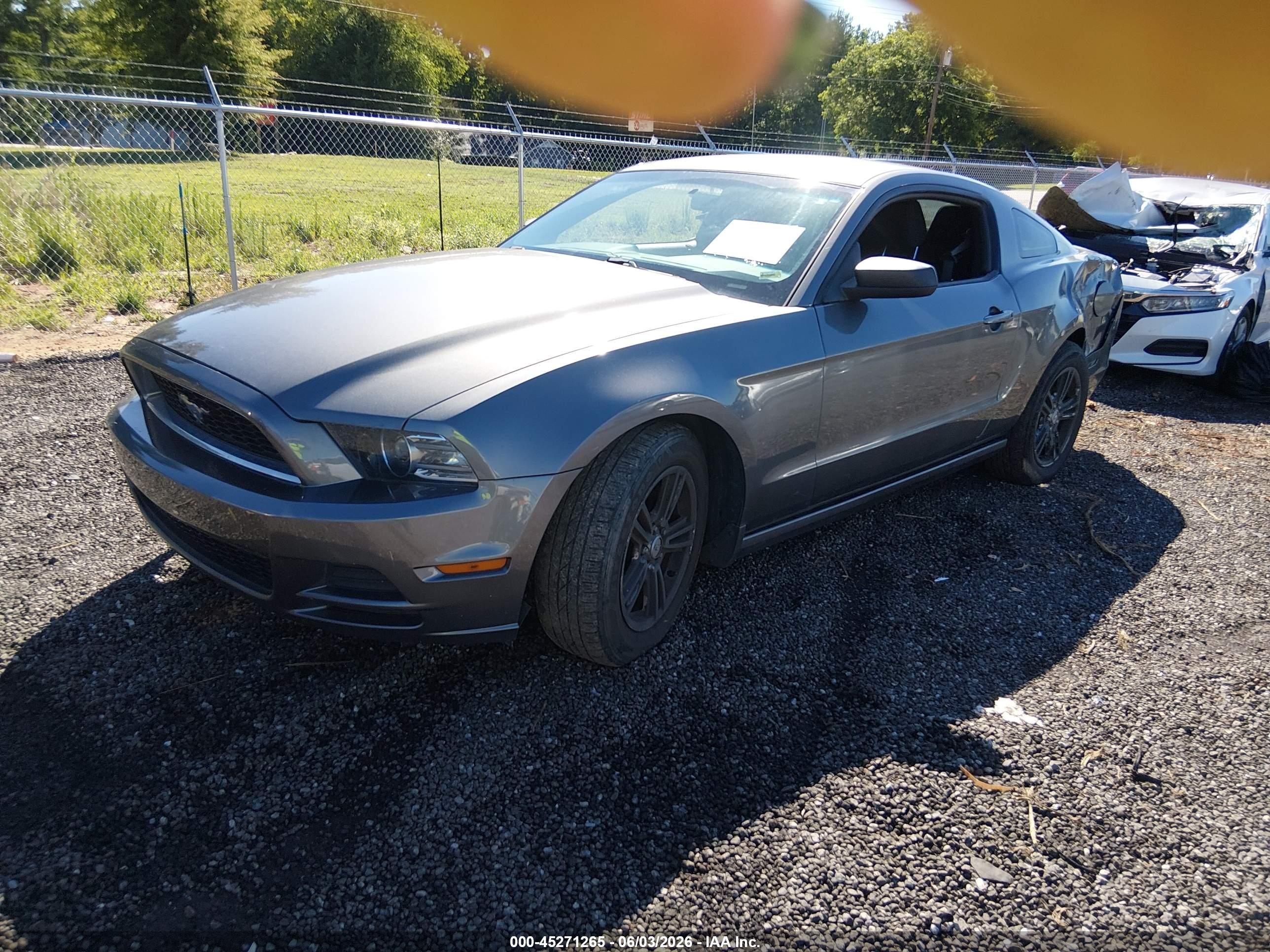 2014 Ford Mustang V6 Gray vin: 1ZVBP8AM8E5207750