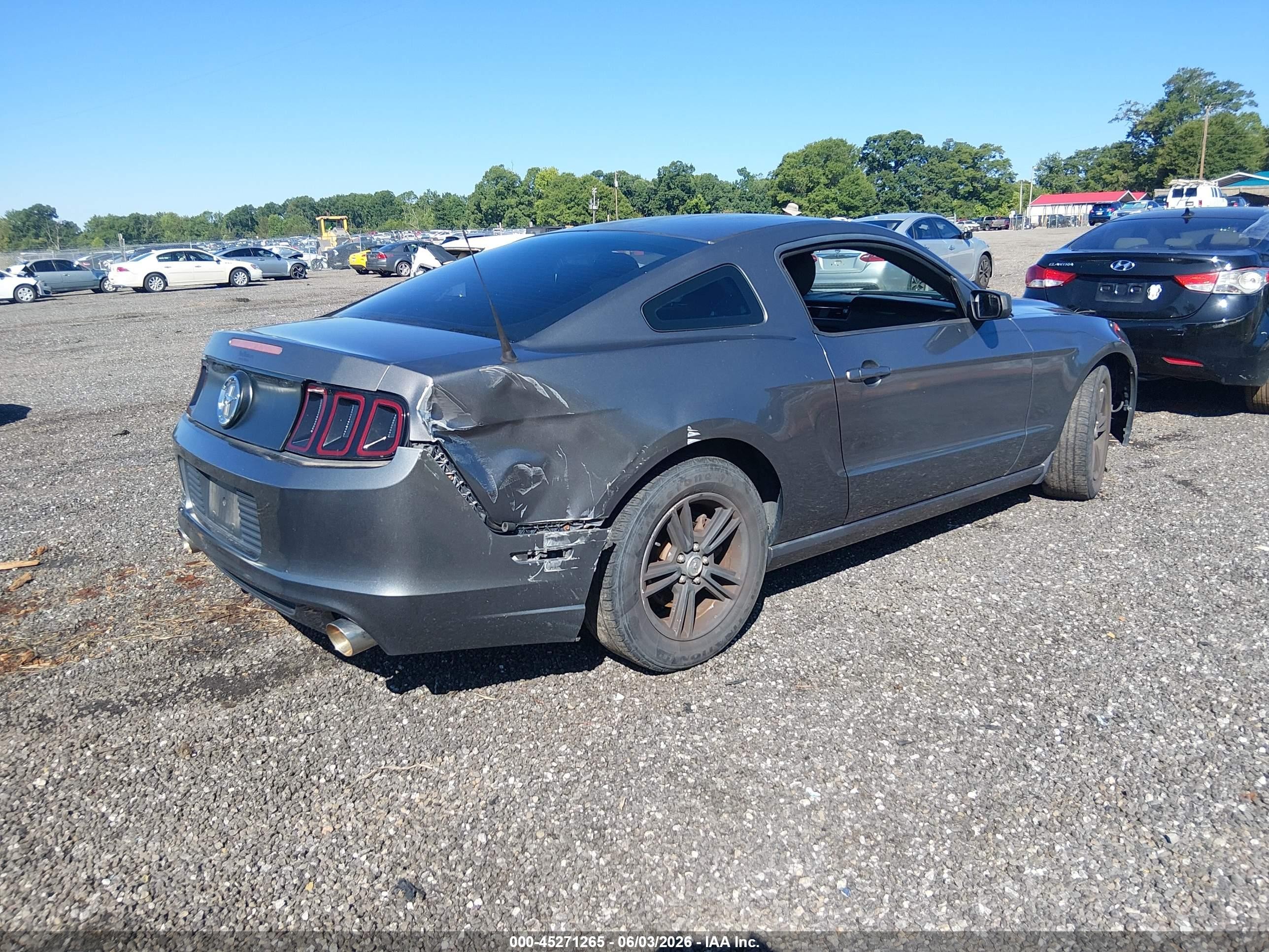 2014 Ford Mustang V6 Gray vin: 1ZVBP8AM8E5207750