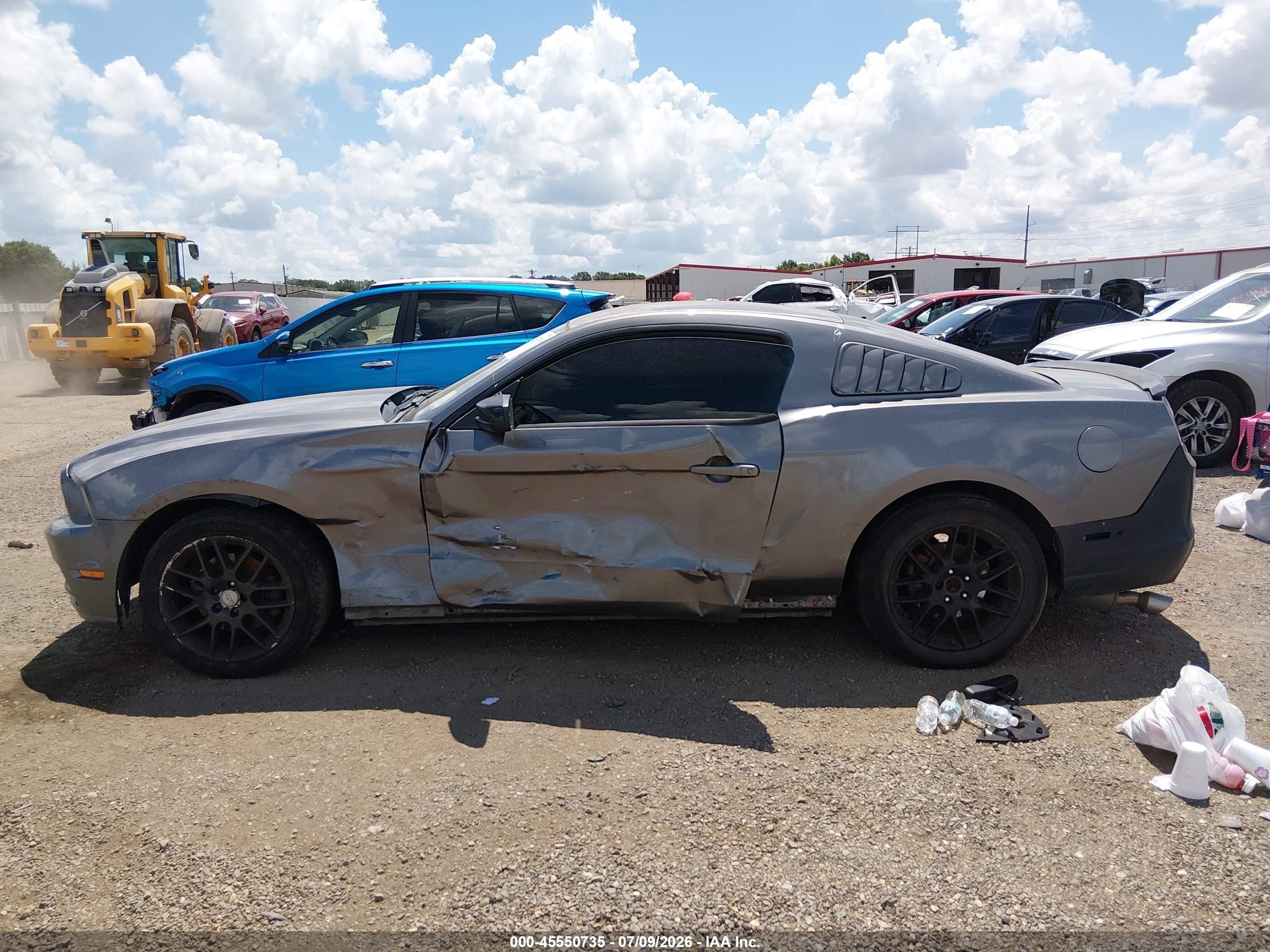 2014 Ford Mustang V6/v6 Premium Gray vin: 1ZVBP8AM8E5288345