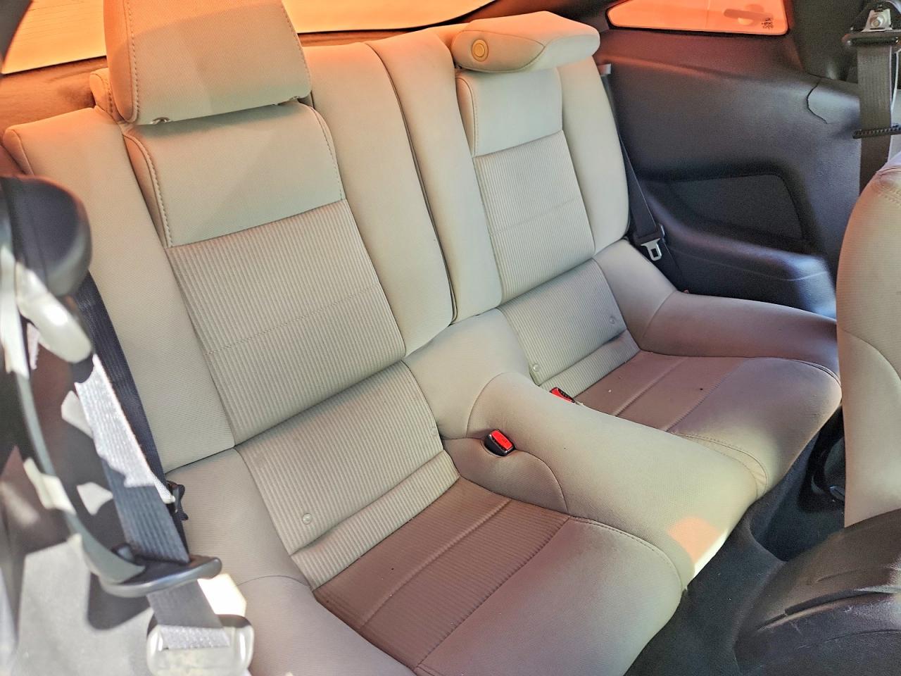 2014 Ford Mustang Белый vin: 1ZVBP8AM8E5301644
