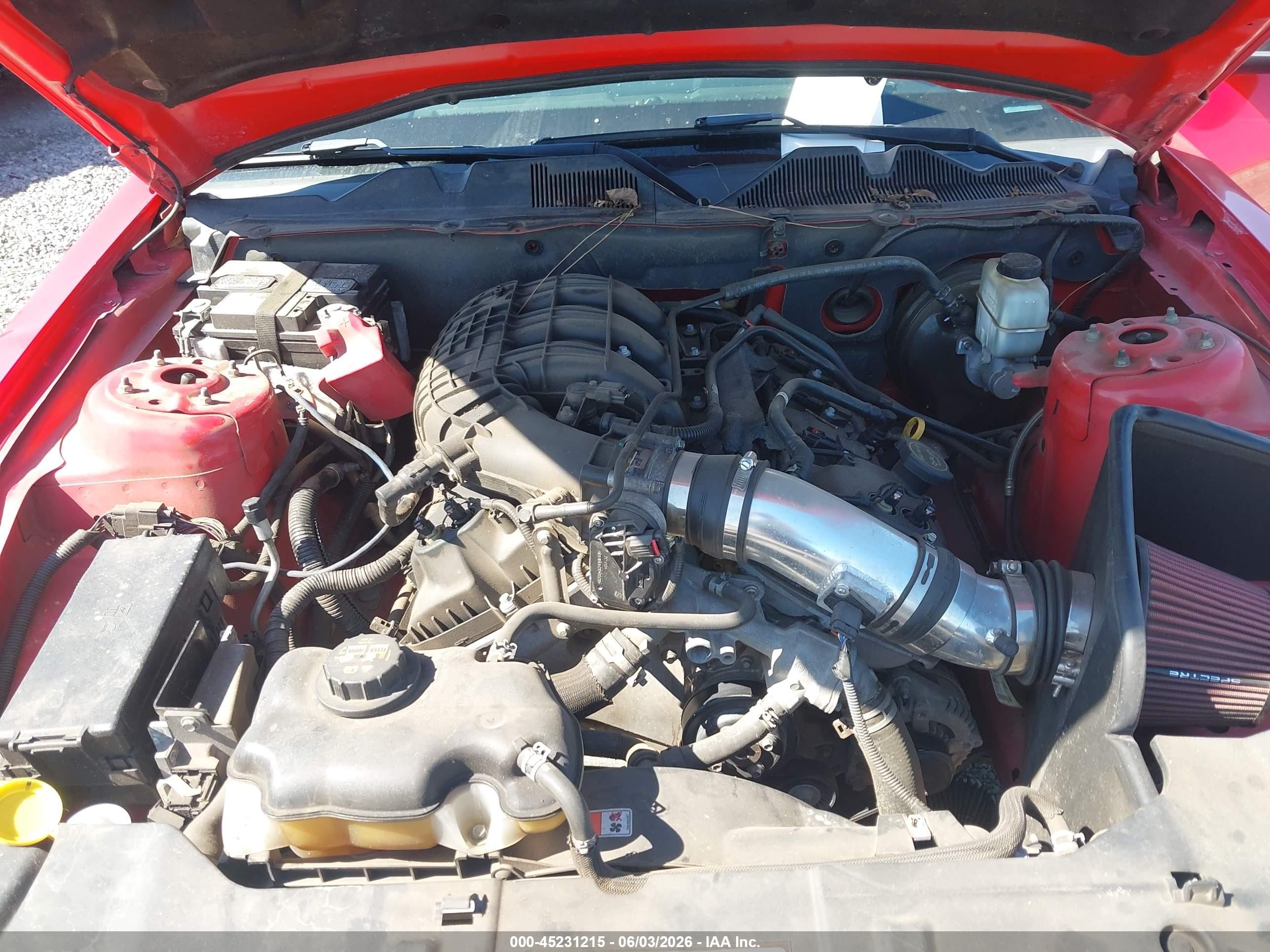 2014 Ford Mustang V6 Красный vin: 1ZVBP8AM8E5324454