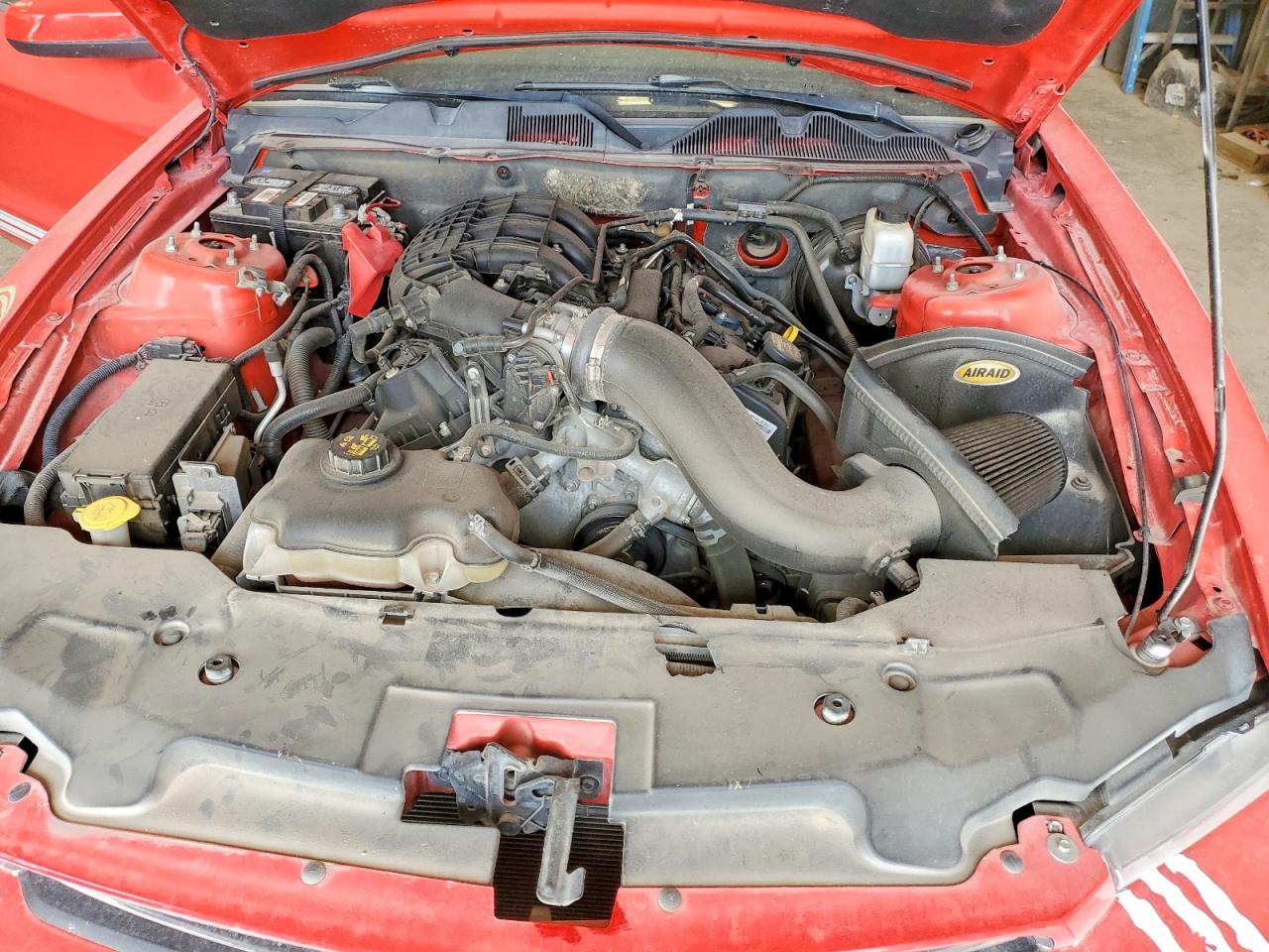 2011 Ford Mustang Red vin: 1ZVBP8AM9B5115011