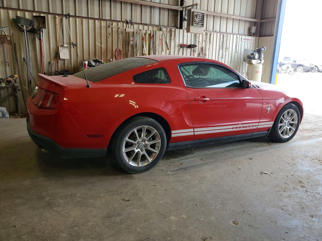 2011 Ford Mustang Red vin: 1ZVBP8AM9B5115011