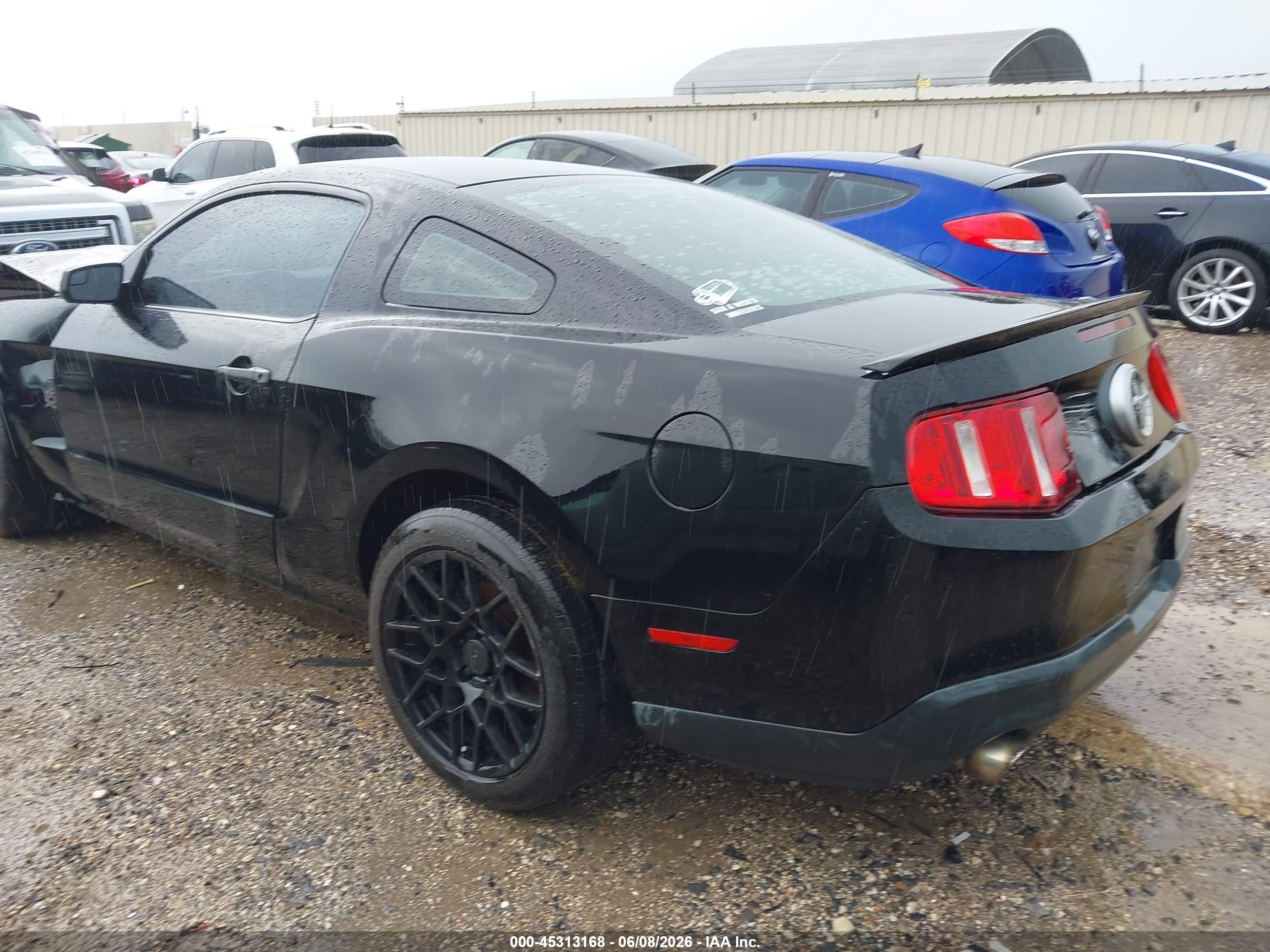 2011 Ford Mustang V6 Black vin: 1ZVBP8AM9B5151832