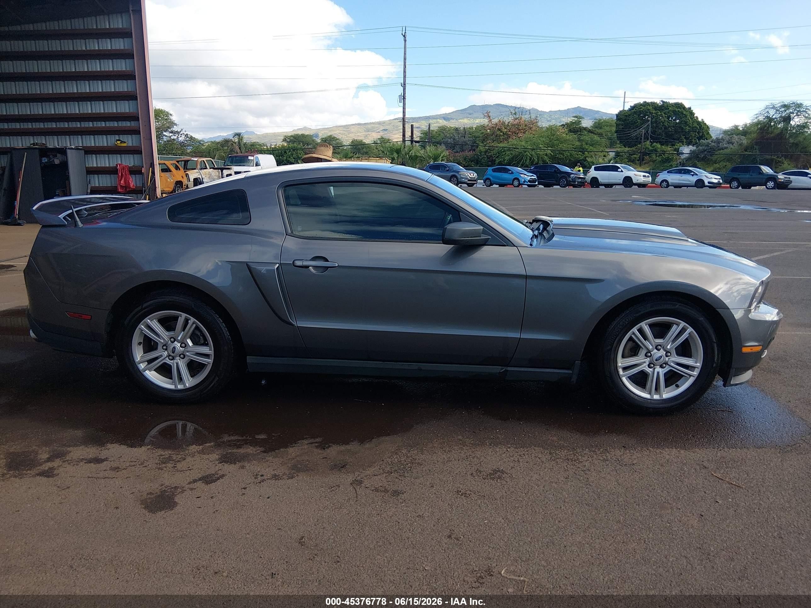 2011 Ford Mustang V6 Gray vin: 1ZVBP8AM9B5152351