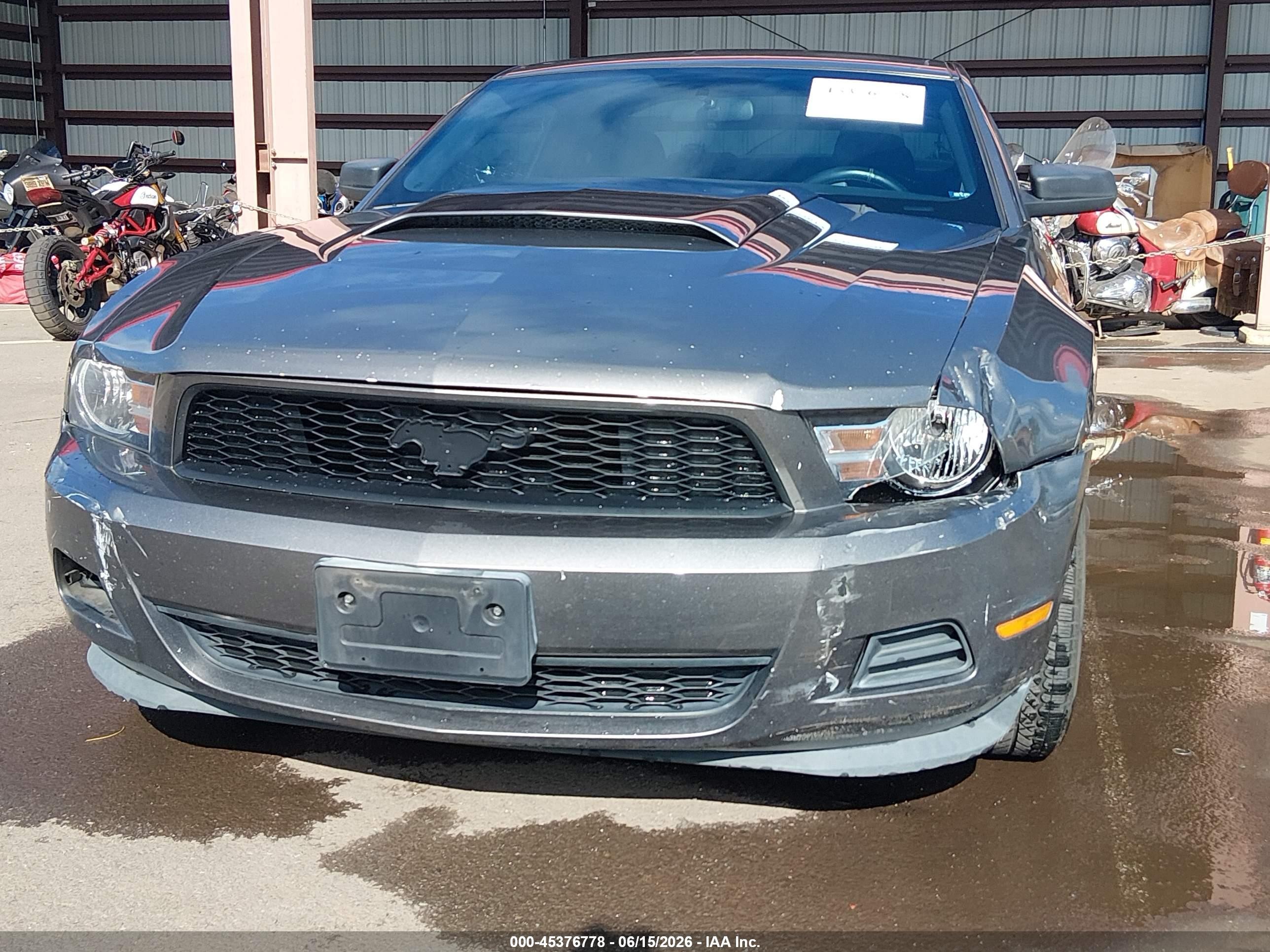 2011 Ford Mustang V6 Gray vin: 1ZVBP8AM9B5152351