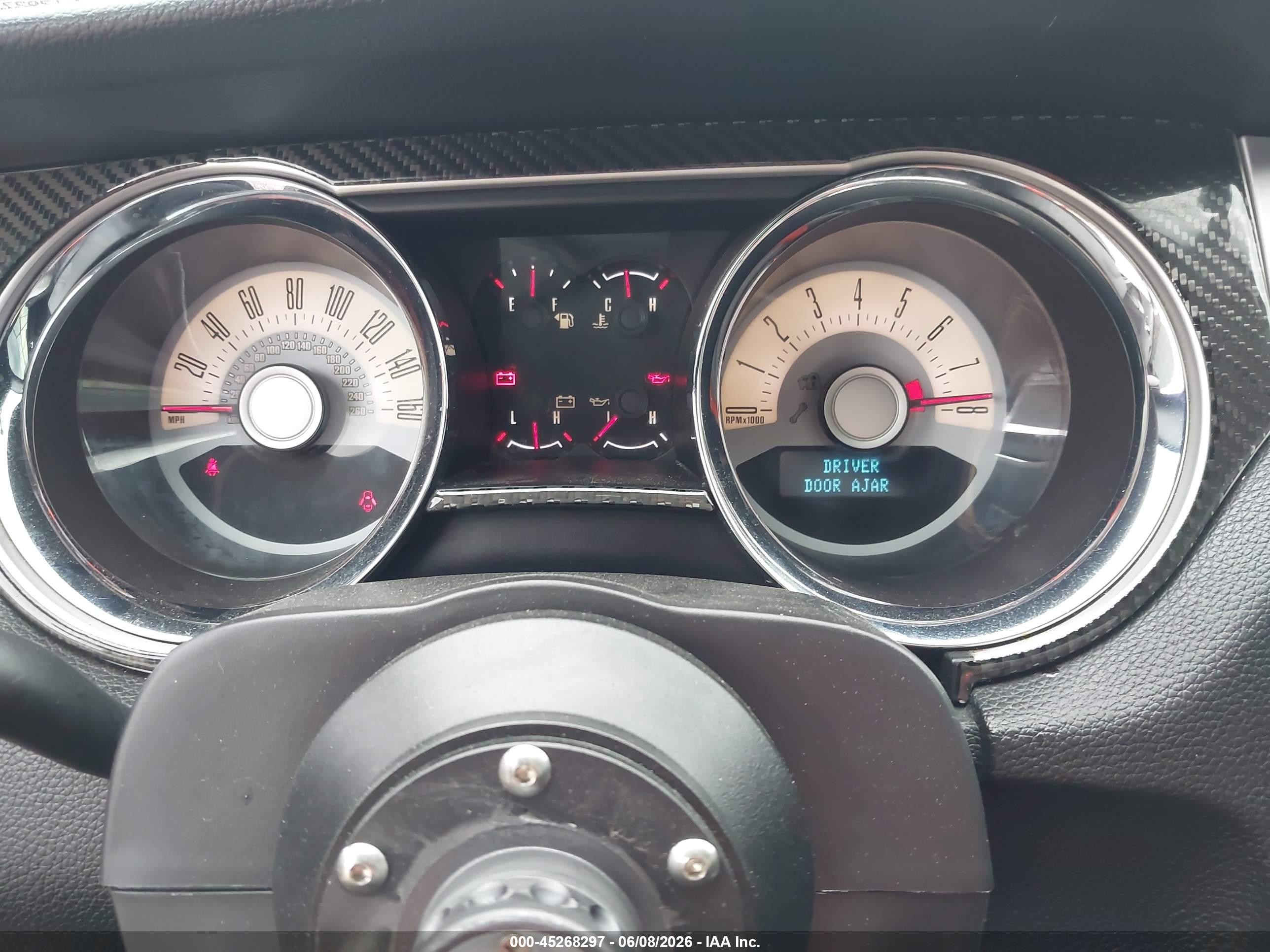 2012 Ford Mustang V6 Premium Красный vin: 1ZVBP8AM9C5209701