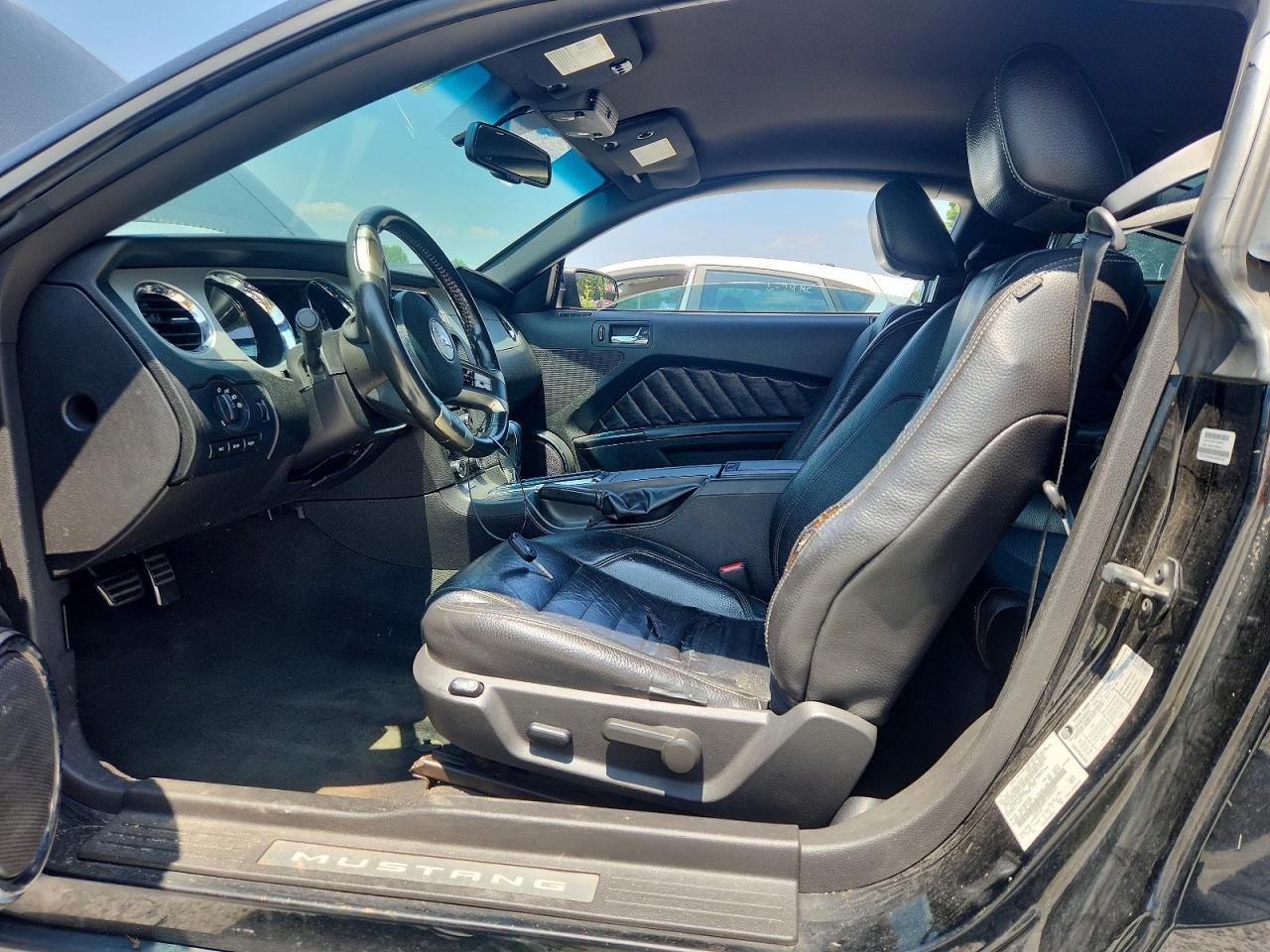 2012 Ford Mustang Black vin: 1ZVBP8AM9C5220522