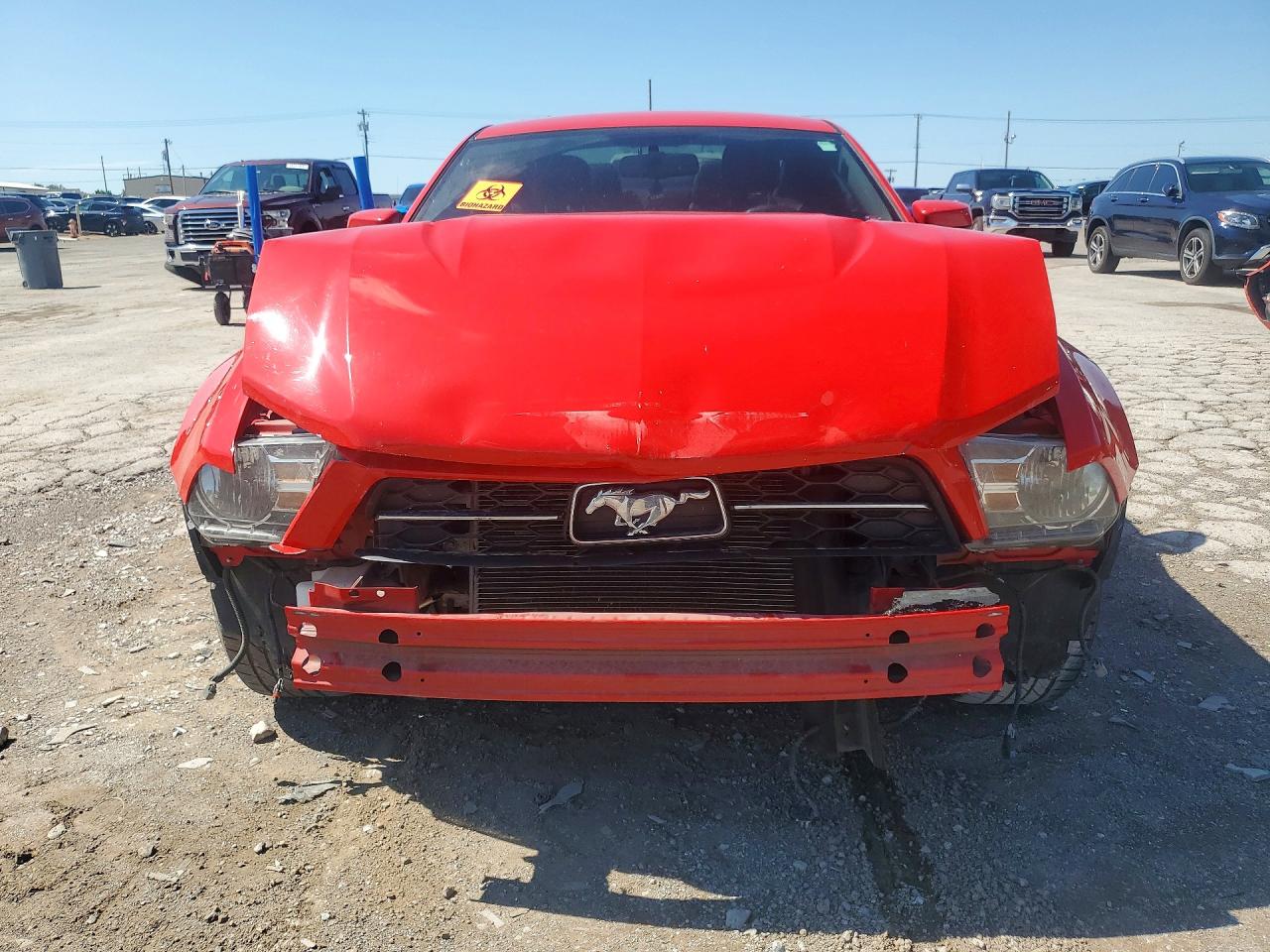 2012 Ford Mustang Red vin: 1ZVBP8AM9C5221606